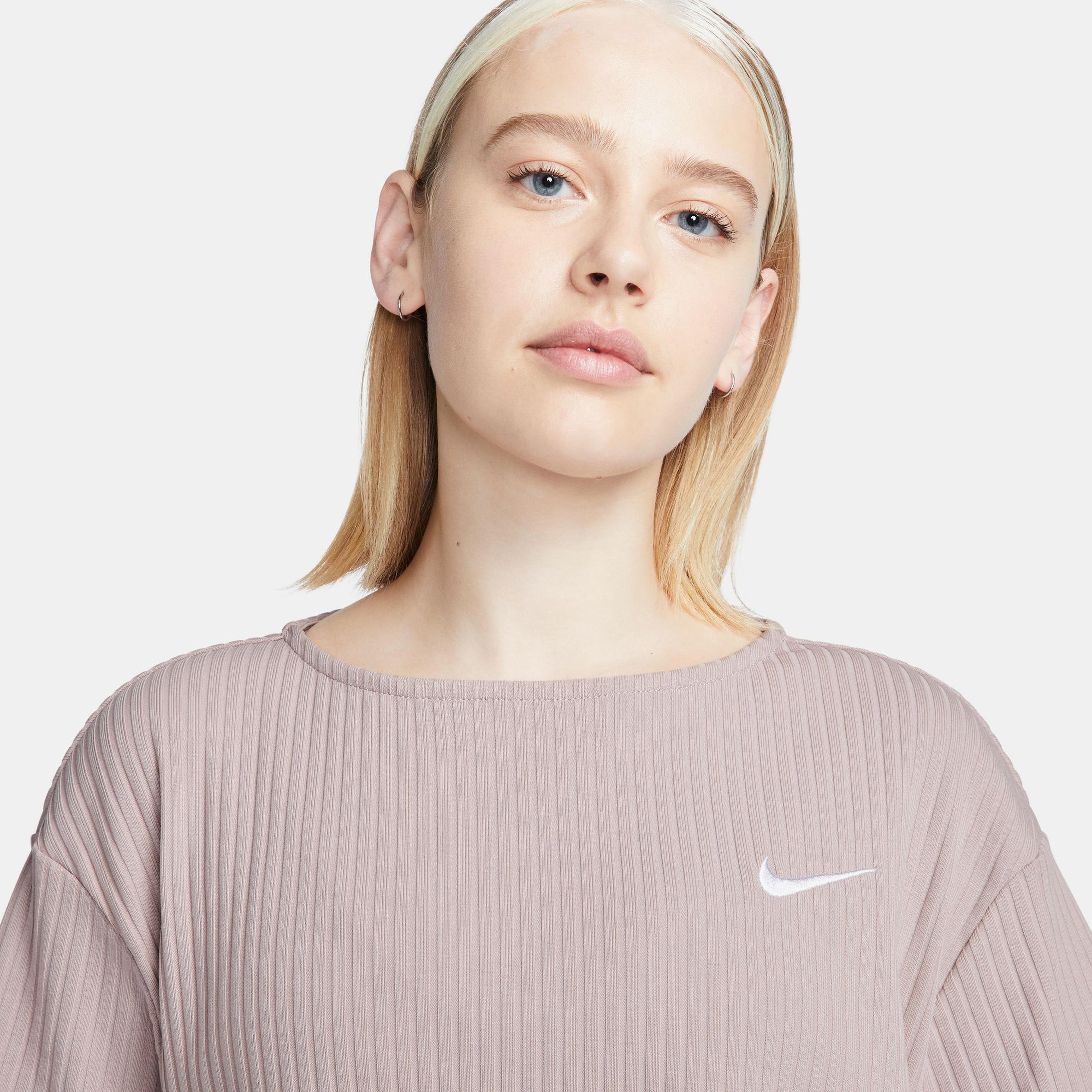 Nike Ribbed Jersey Short-Sleeve Kadın Kahverengi T-Shirt