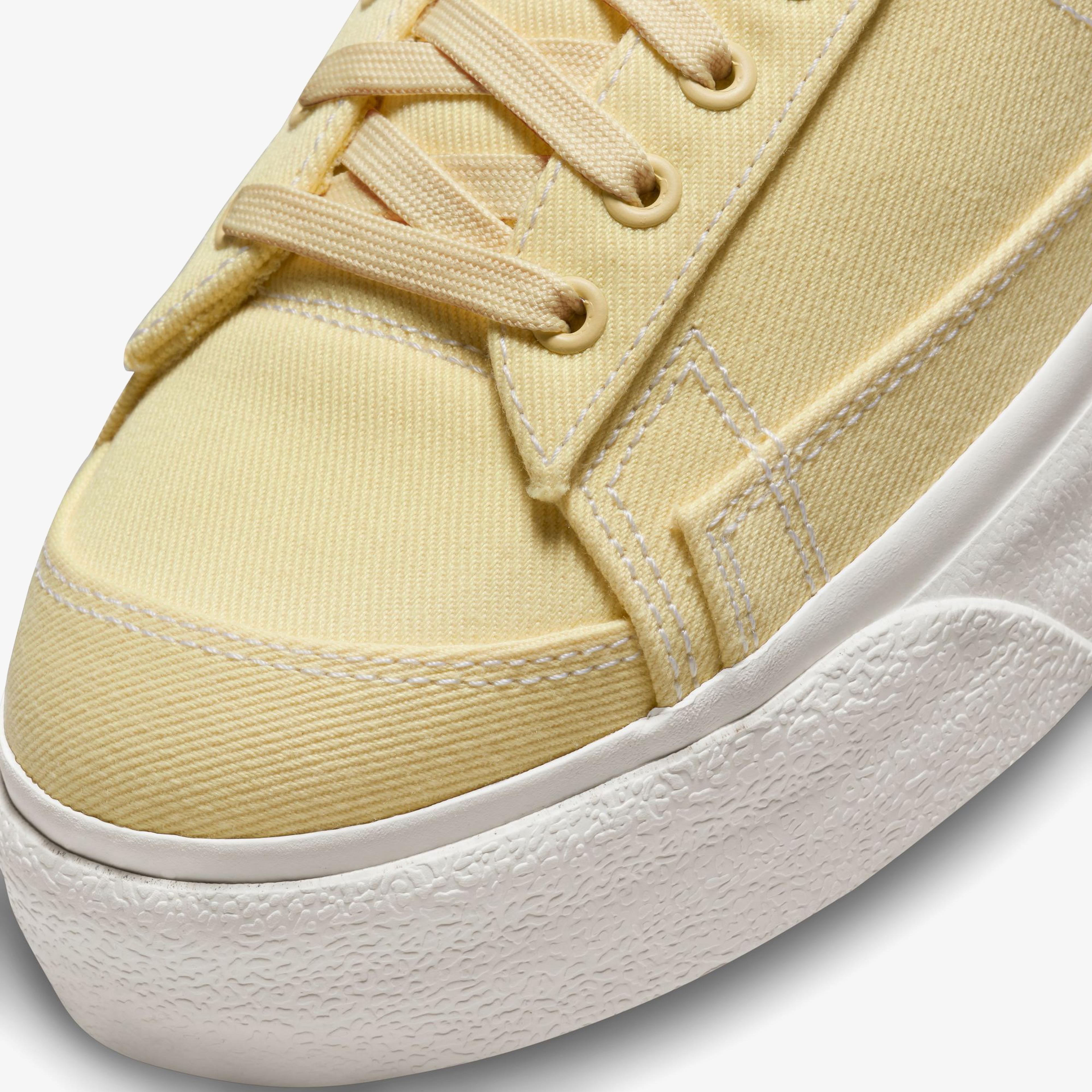 Nike Blazer Low Platform Canvas Kadın Sarı Spor Ayakkabı