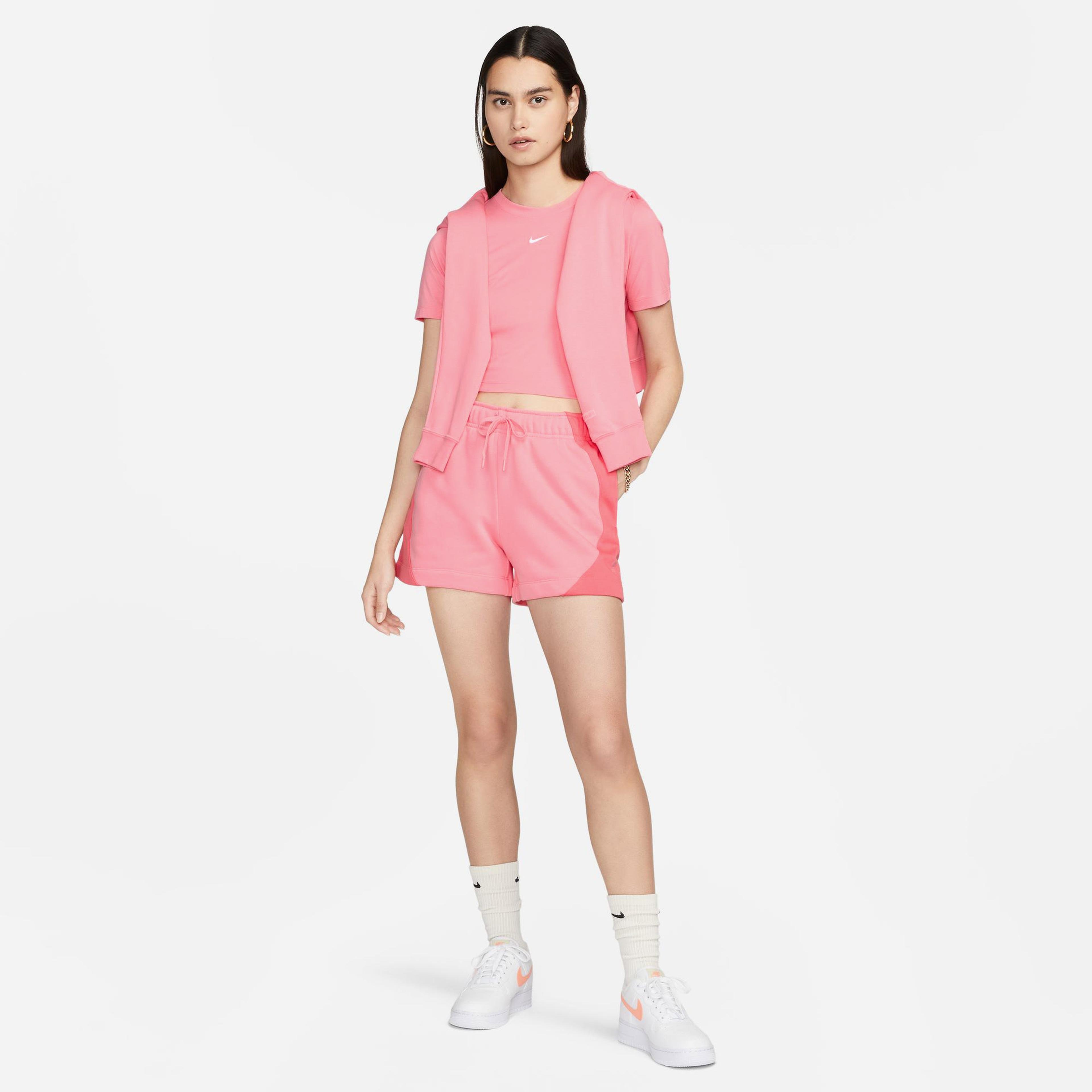 Nike Sportswear Slim Kadın Pembe T-Shirt