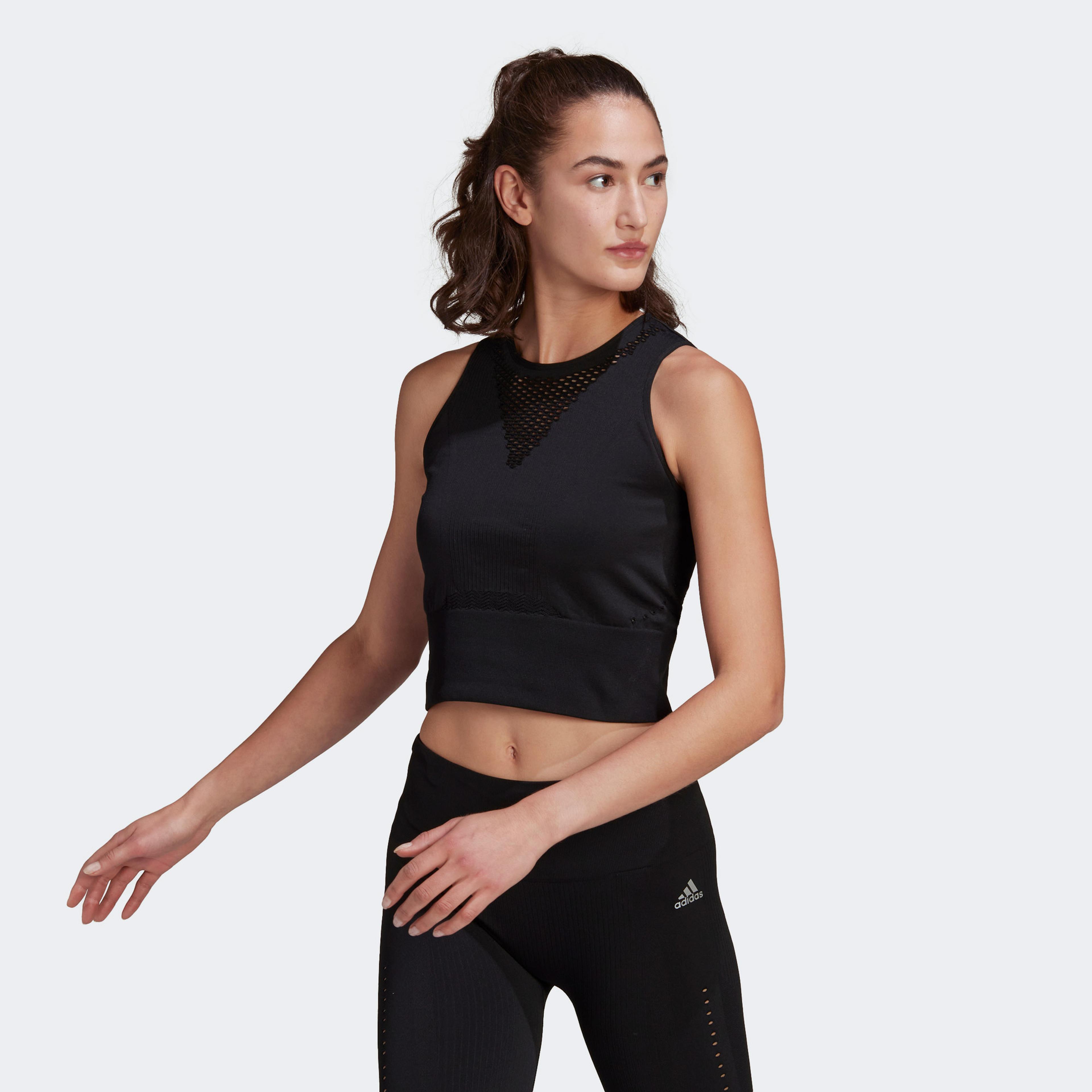 adidas Aeroknit Kadın Siyah Crop Top
