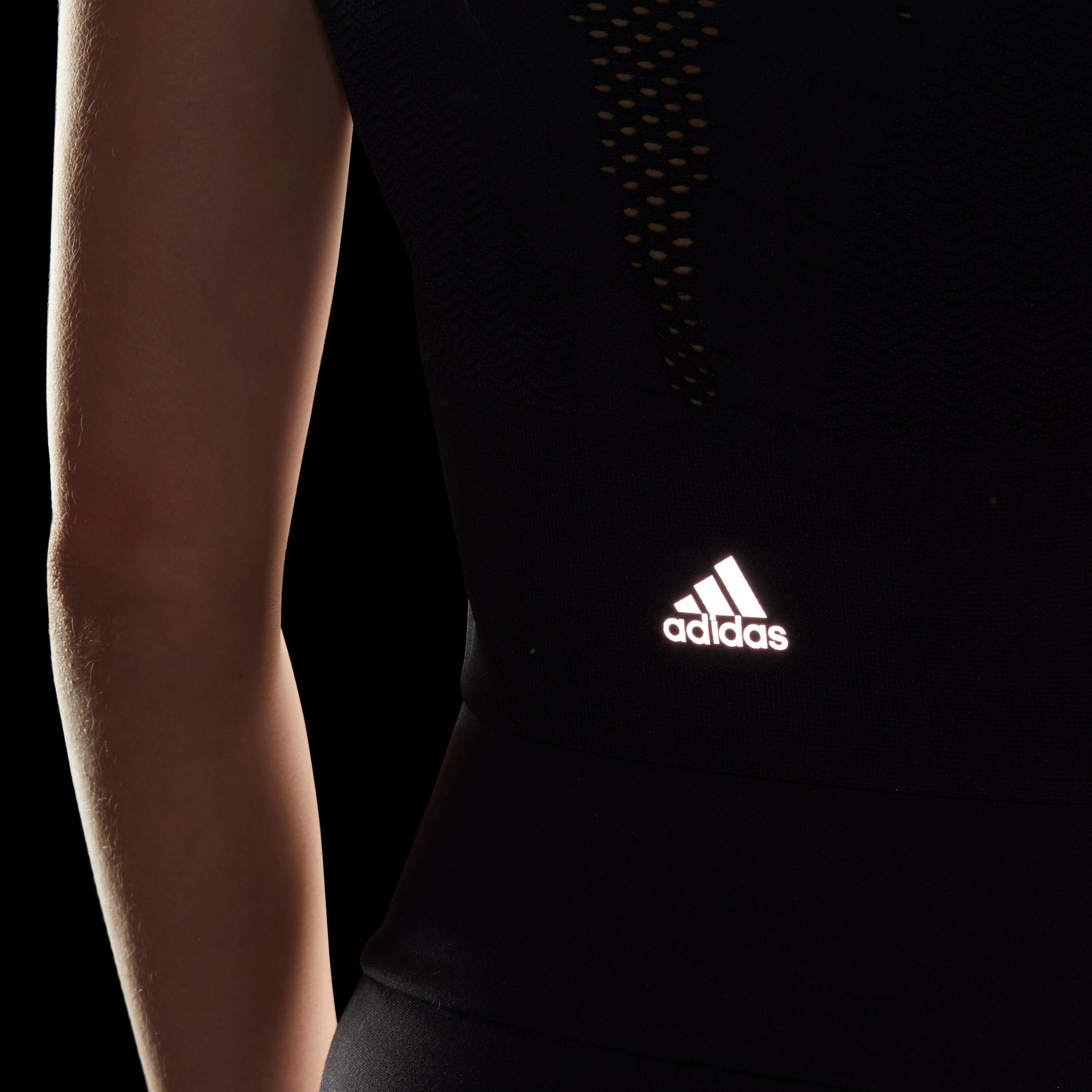 adidas Aeroknit Kadın Siyah Crop Top