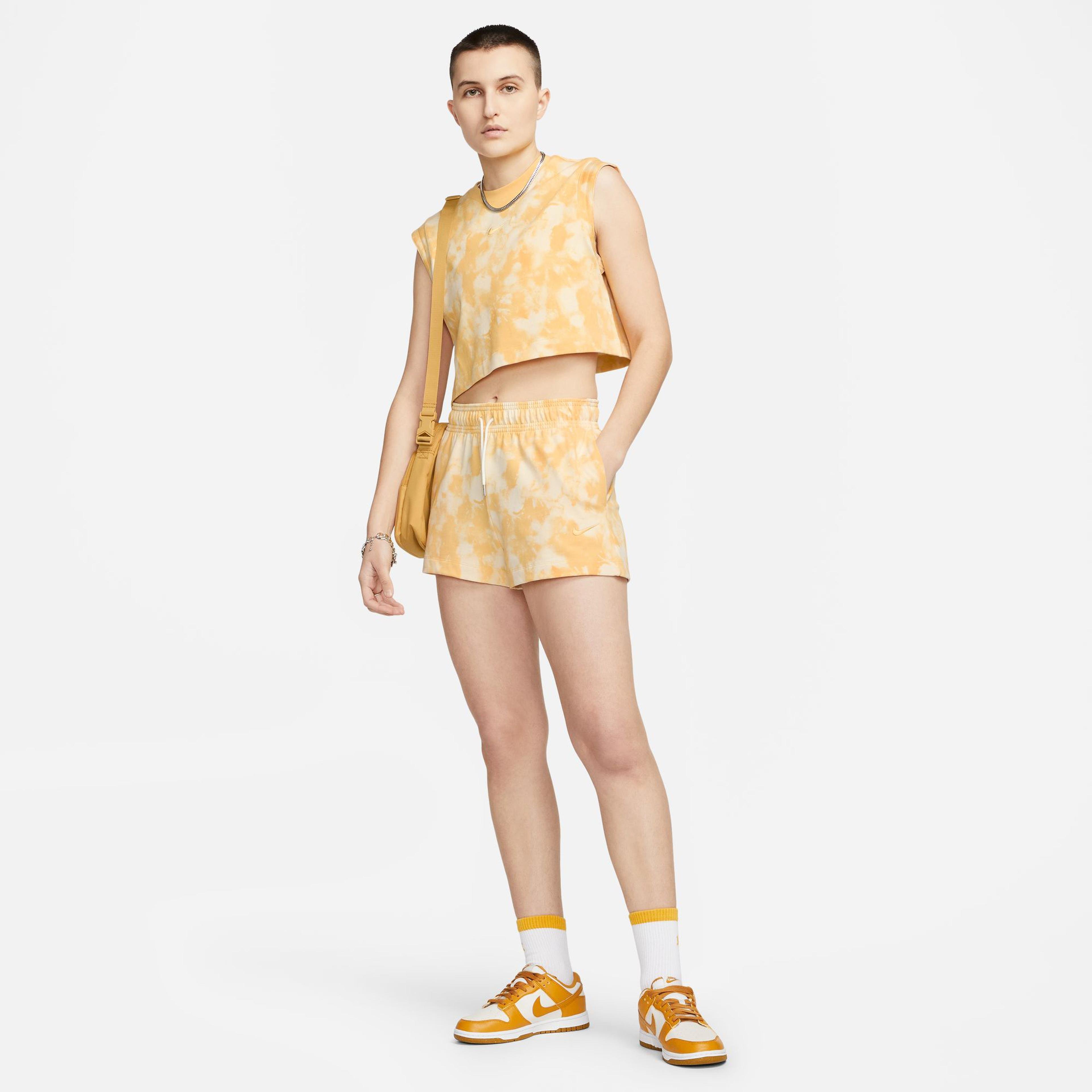 Nike Sportswear Kadın Sarı Şort