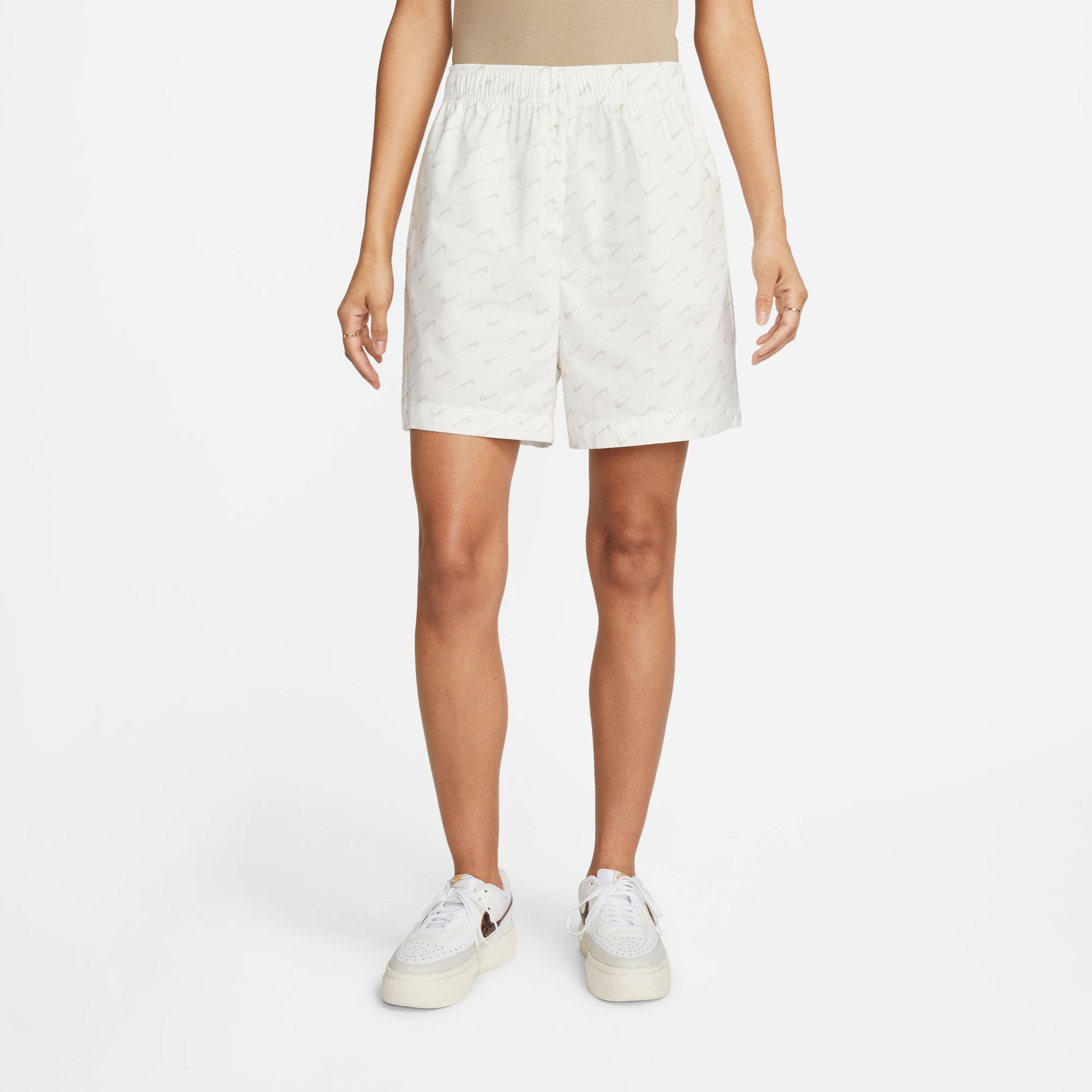 Nike Sportswear Everyday Modern Kadın Beyaz Şort
