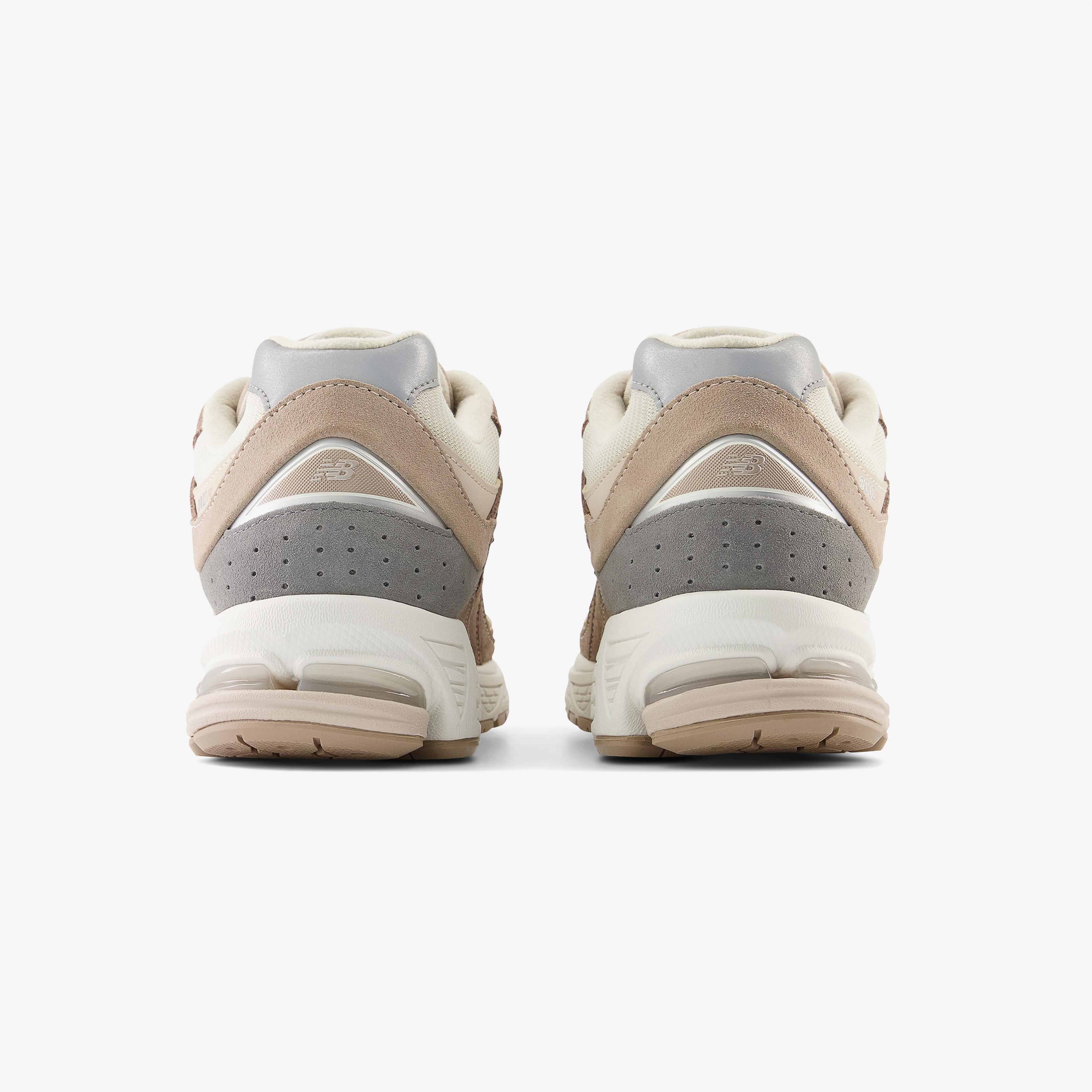 New Balance 2002R Kadın Krem Spor Ayakkabı
