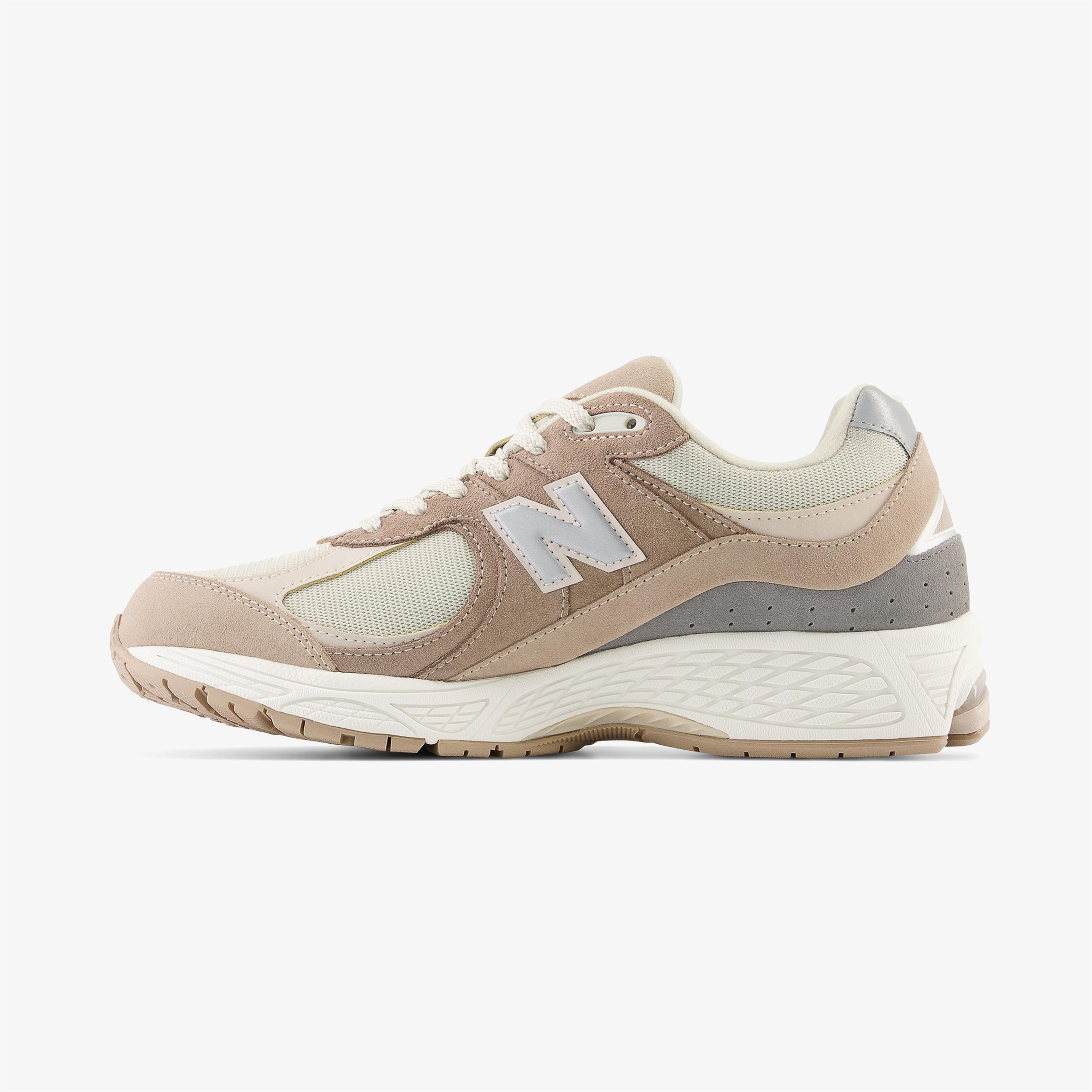 New Balance 2002R Kadın Krem Spor Ayakkabı