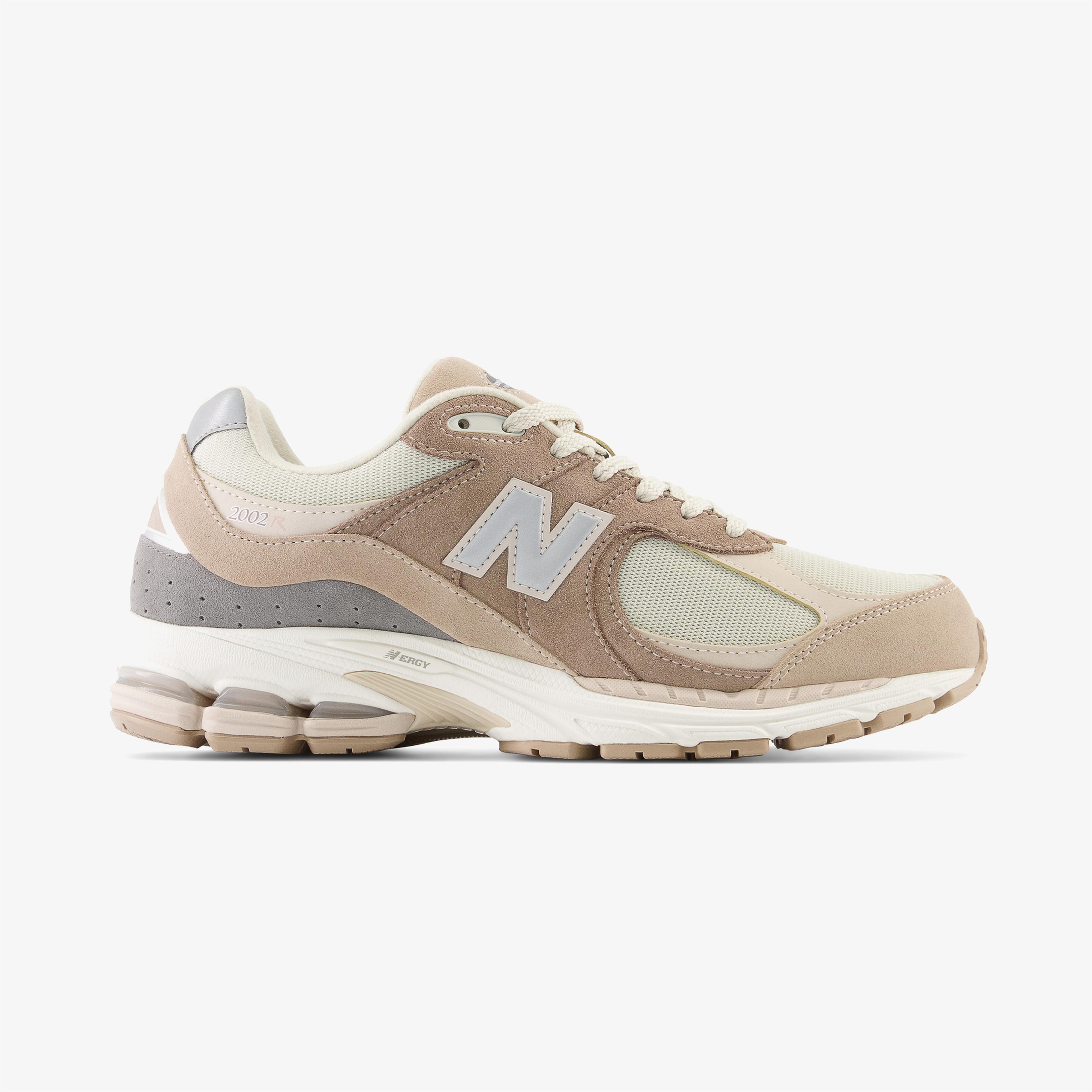 New Balance 2002R Kadın Krem Spor Ayakkabı