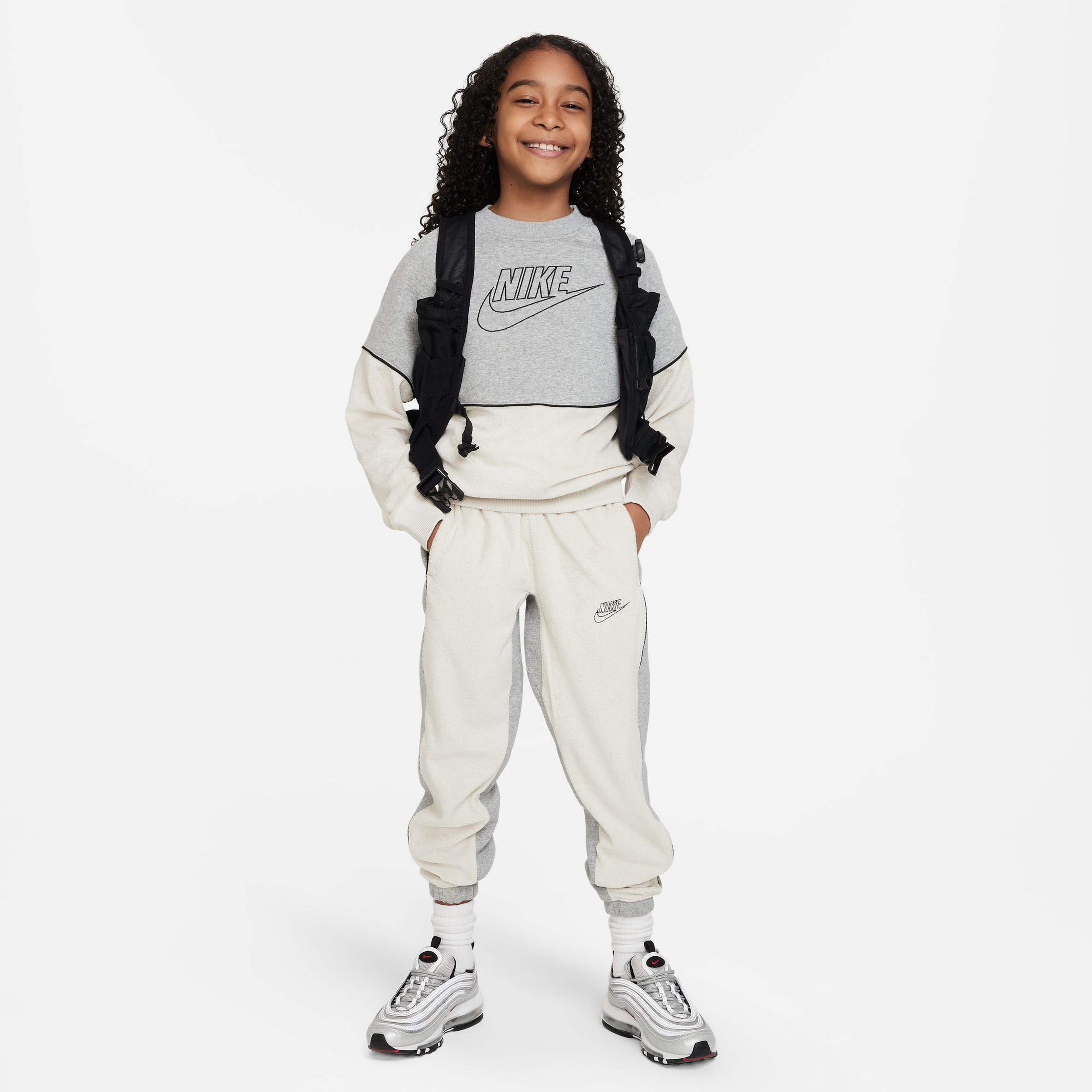 Nike Sportswear Amplify Çocuk Gri Sweatshirt