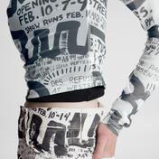Tommy Jeans X Keith Haring Exhibit Poster Mesh Top Kadın Bej Uzun Kollu T-Shirt