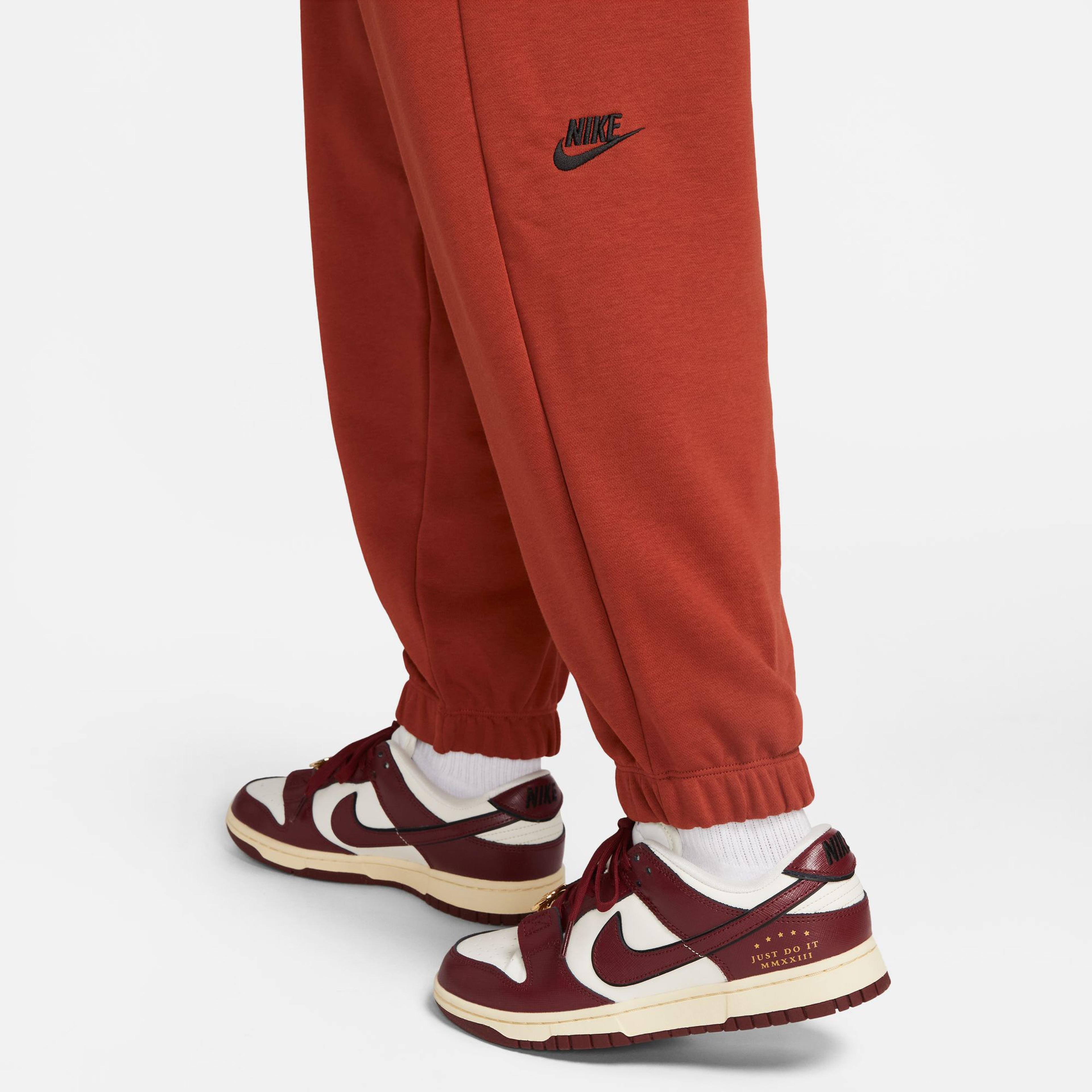 Nike Sportswear Oversized High-Waisted Kadın Kırmızı Eşofman Altı