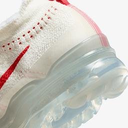 Nike Air VaporMax Flyknit Kadın Beyaz Spor Ayakkabı