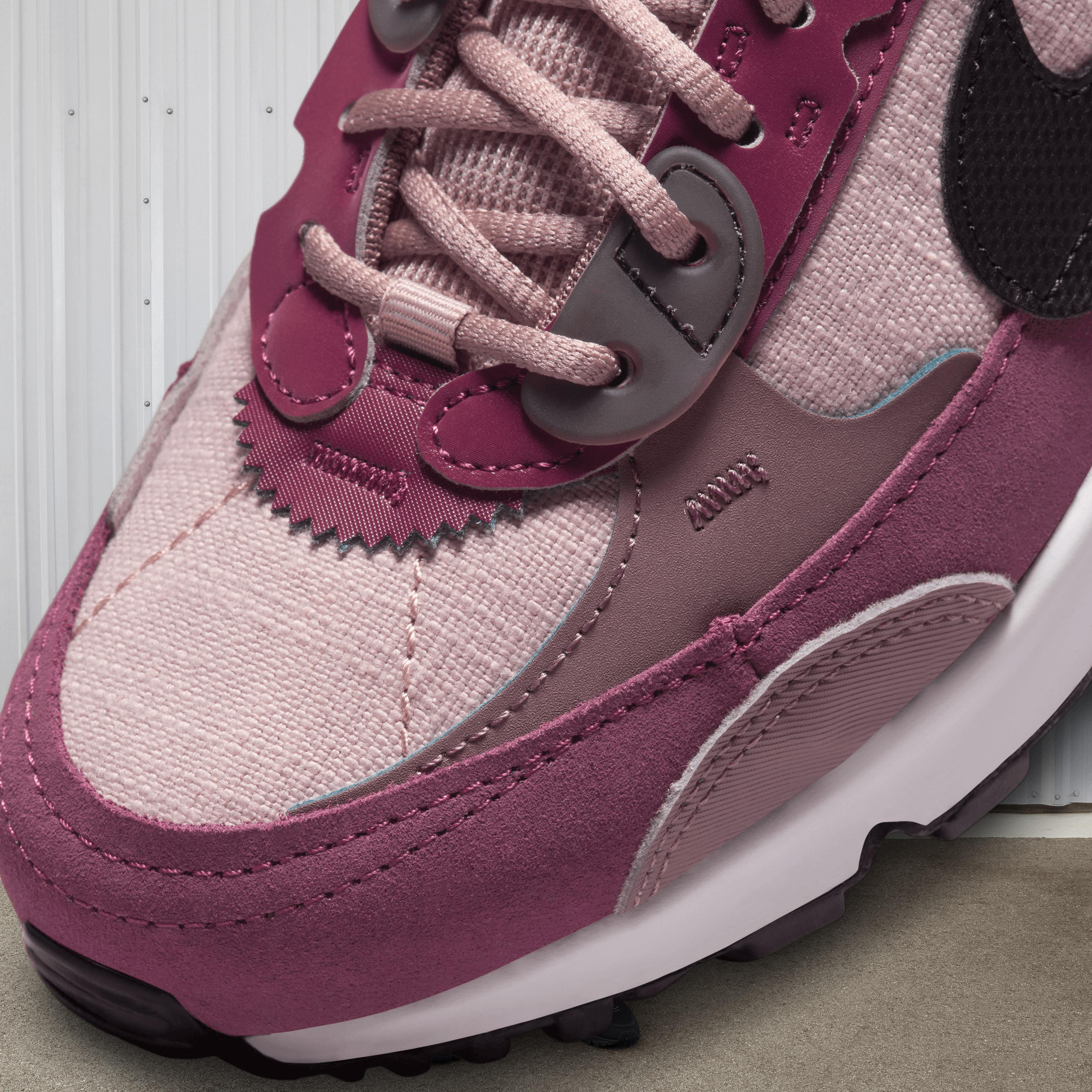 Nike Air Max 90 Futura Kadın Pembe Spor Ayakkabı