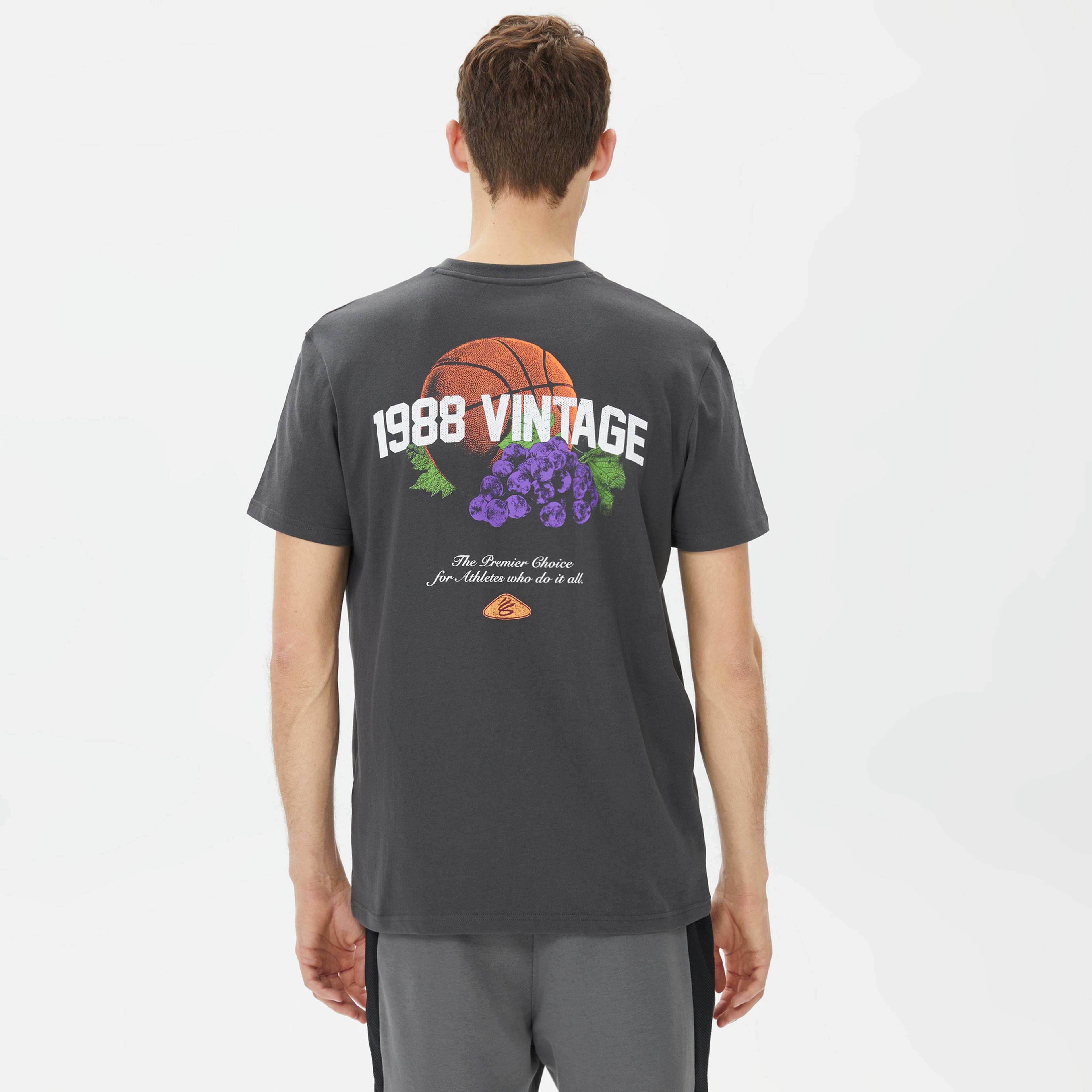 Under Armour Curry Erkek Gri T-Shirt