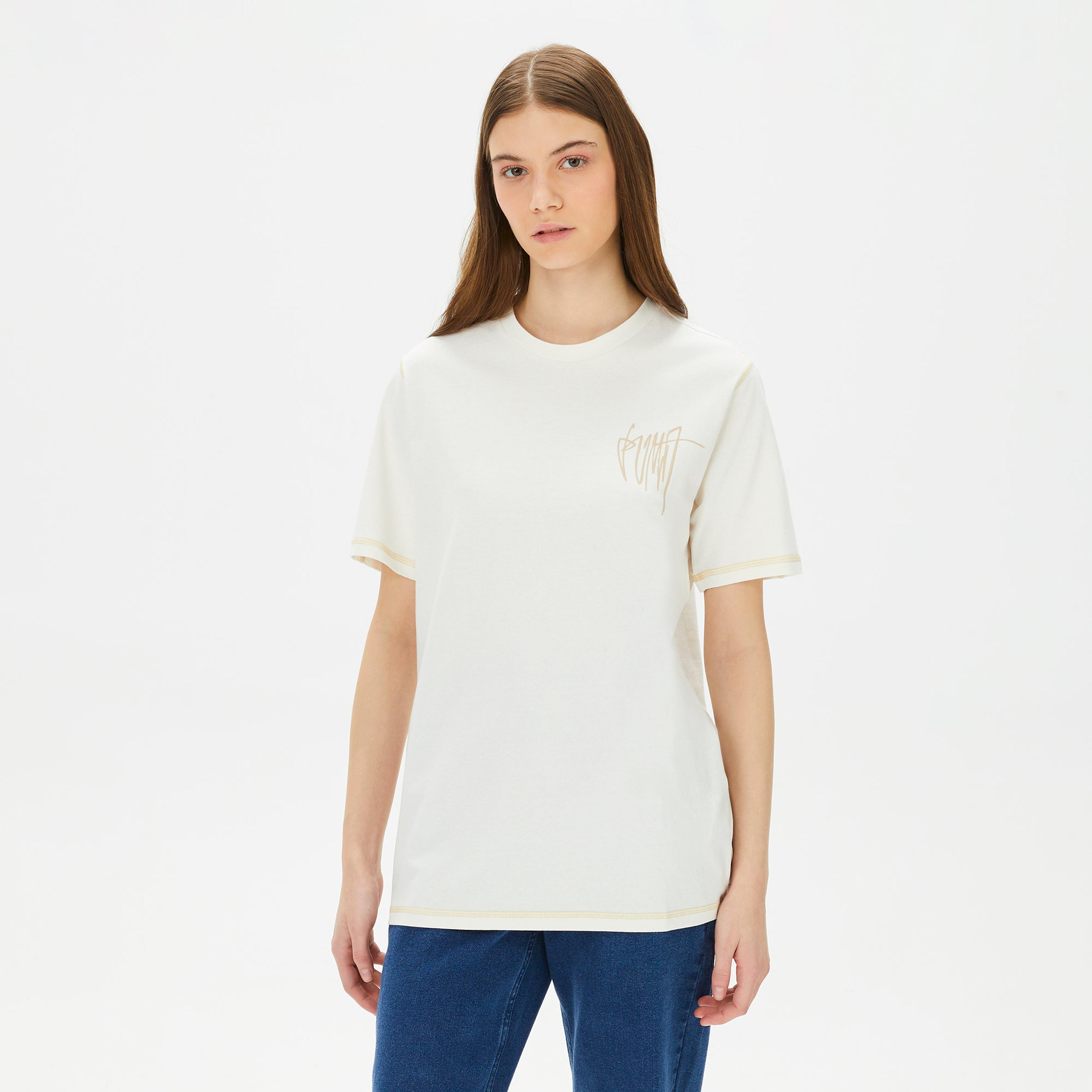 Puma Classics Kadın Beyaz T-Shirt