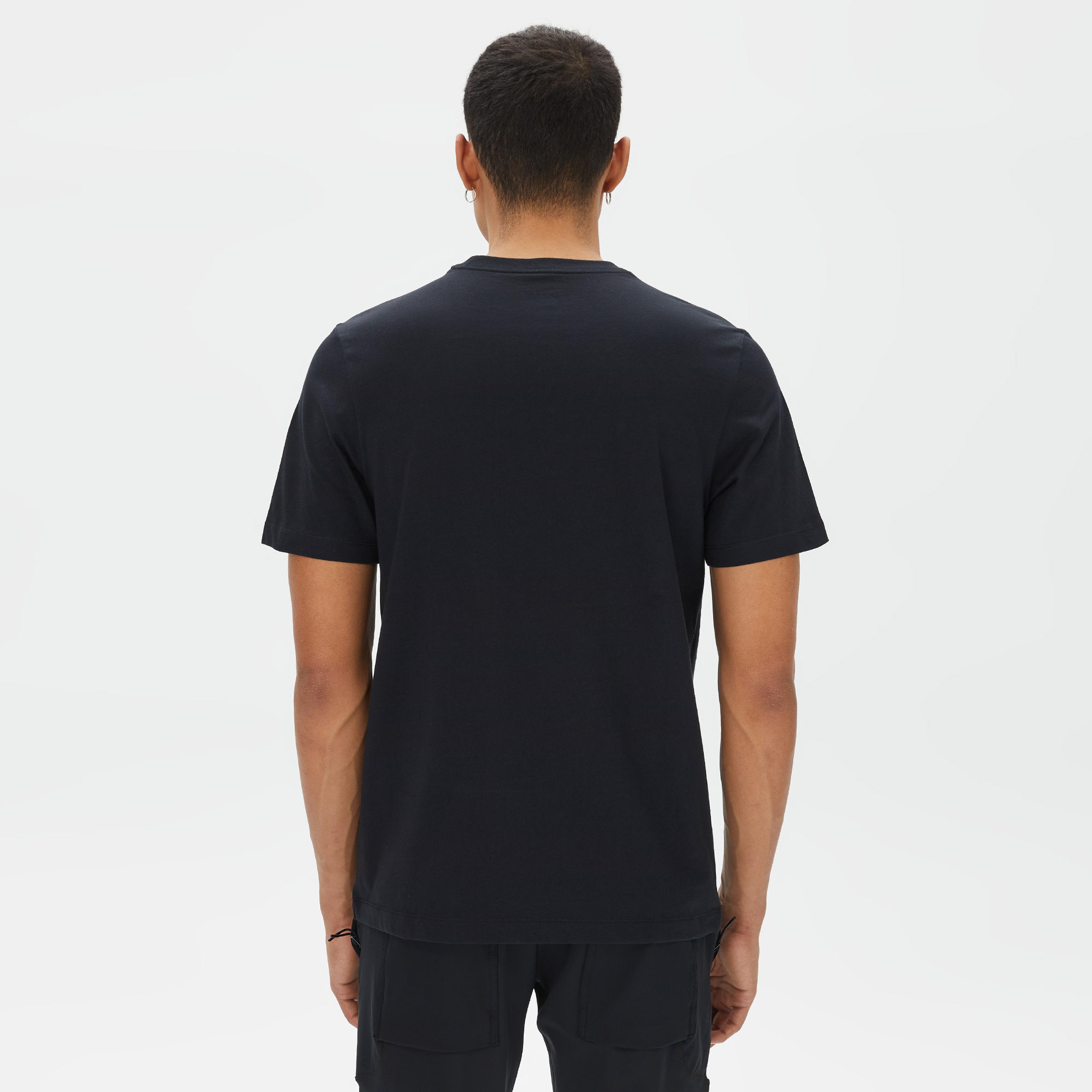 Nike Sportswear 12Mo Swoosh Erkek Siyah T-Shirt