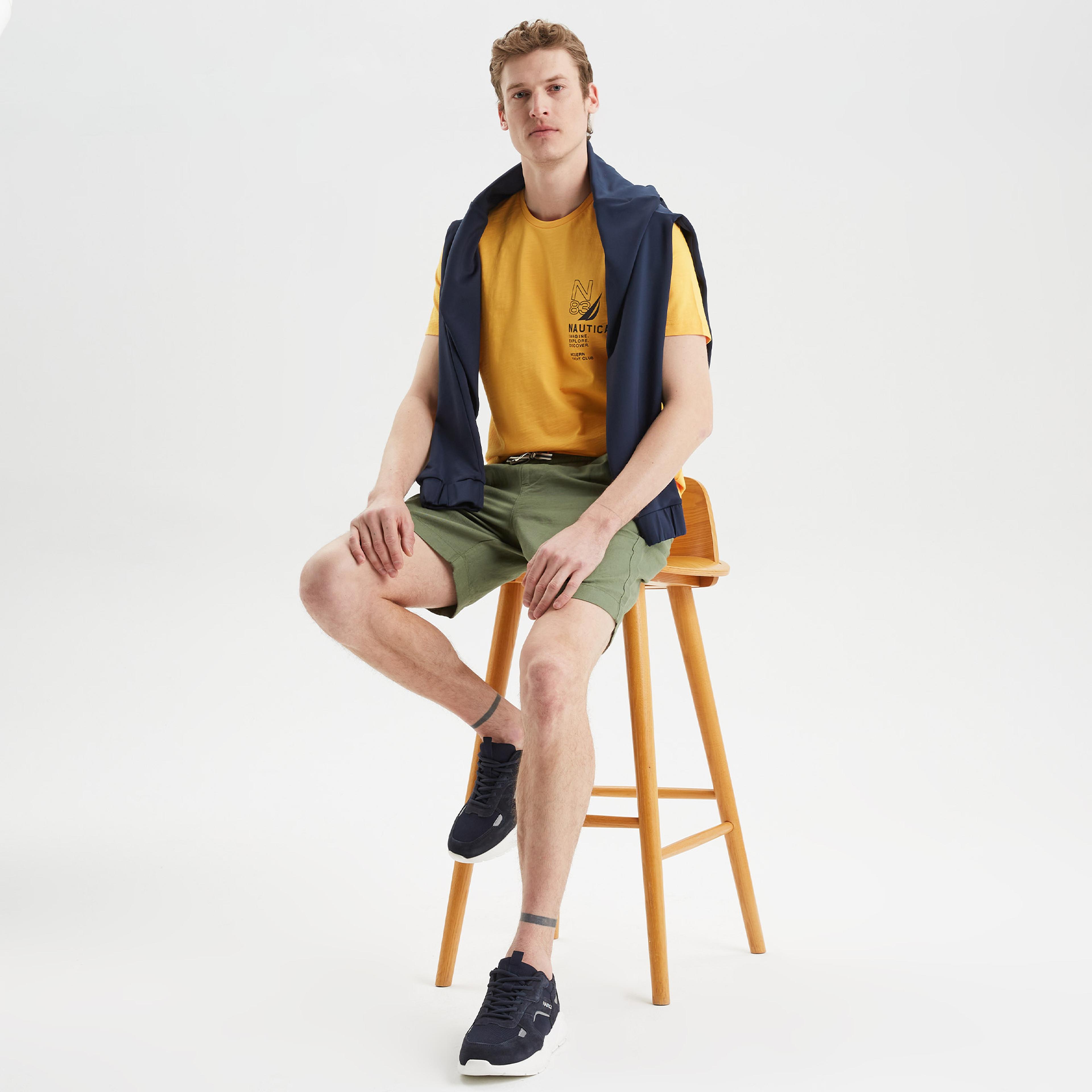 NAUTICA ERKEK SARI BASKILI KISA KOLLU T-SHIRT