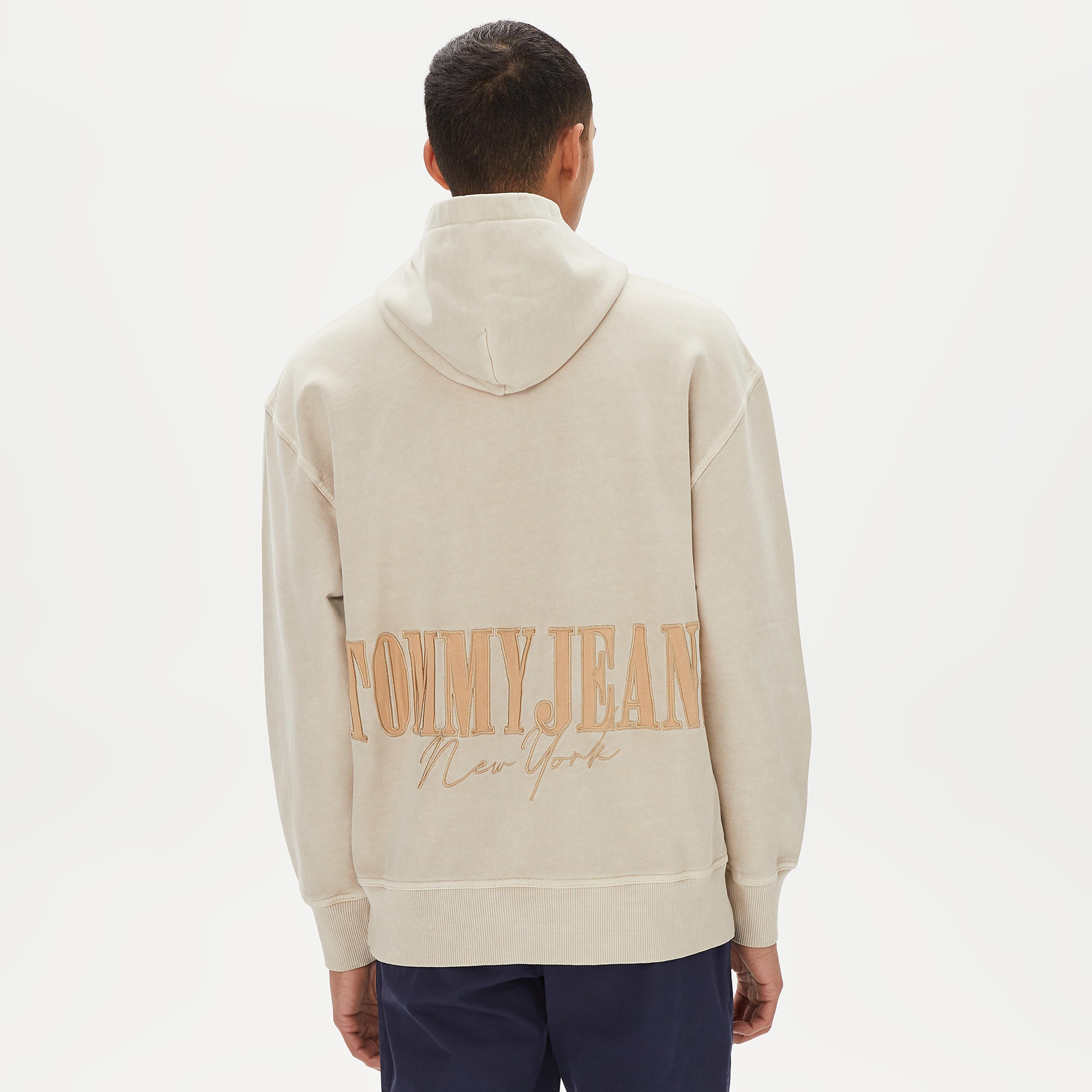 Tommy Jeans Relax Tonal Badge Hoodie Erkek Bej Sweatshirt