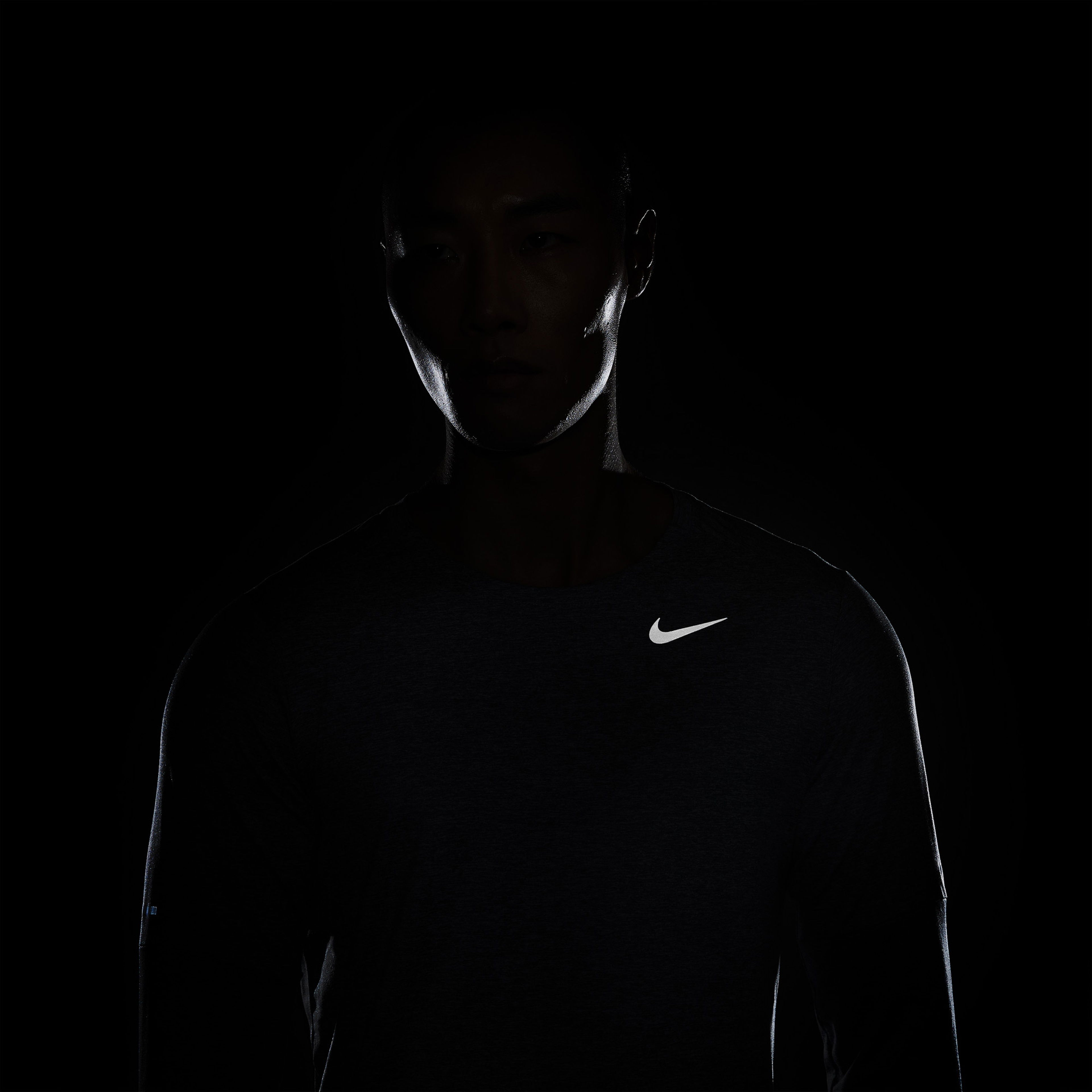Nike Dri-Fıt Element Crew Erkek Gri Uzun Kollu T-Shirt
