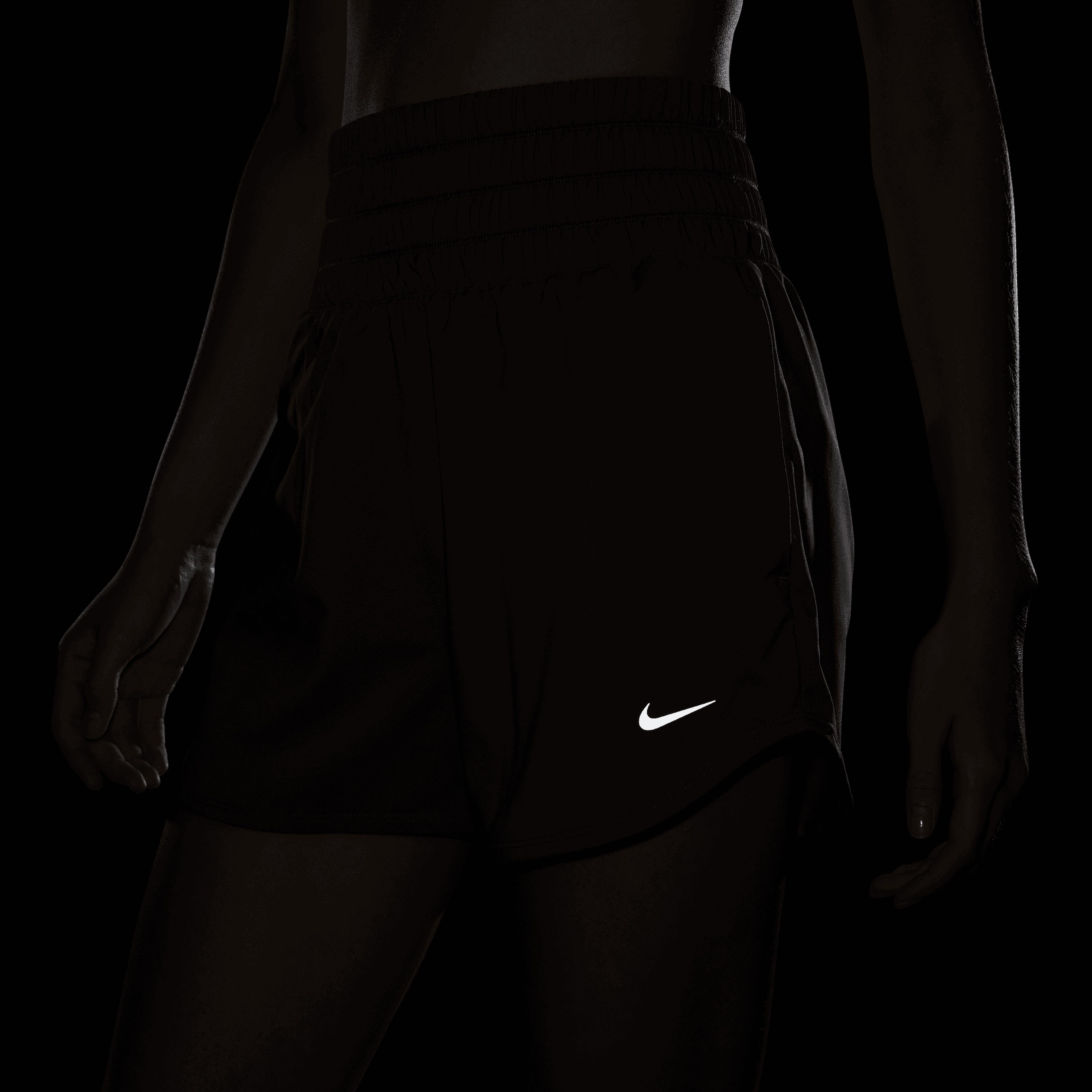 Nike One Dri-FIT Ultra Yüksek Belli 8 cm Slip Astarlı Kadın Kahverengi Şort