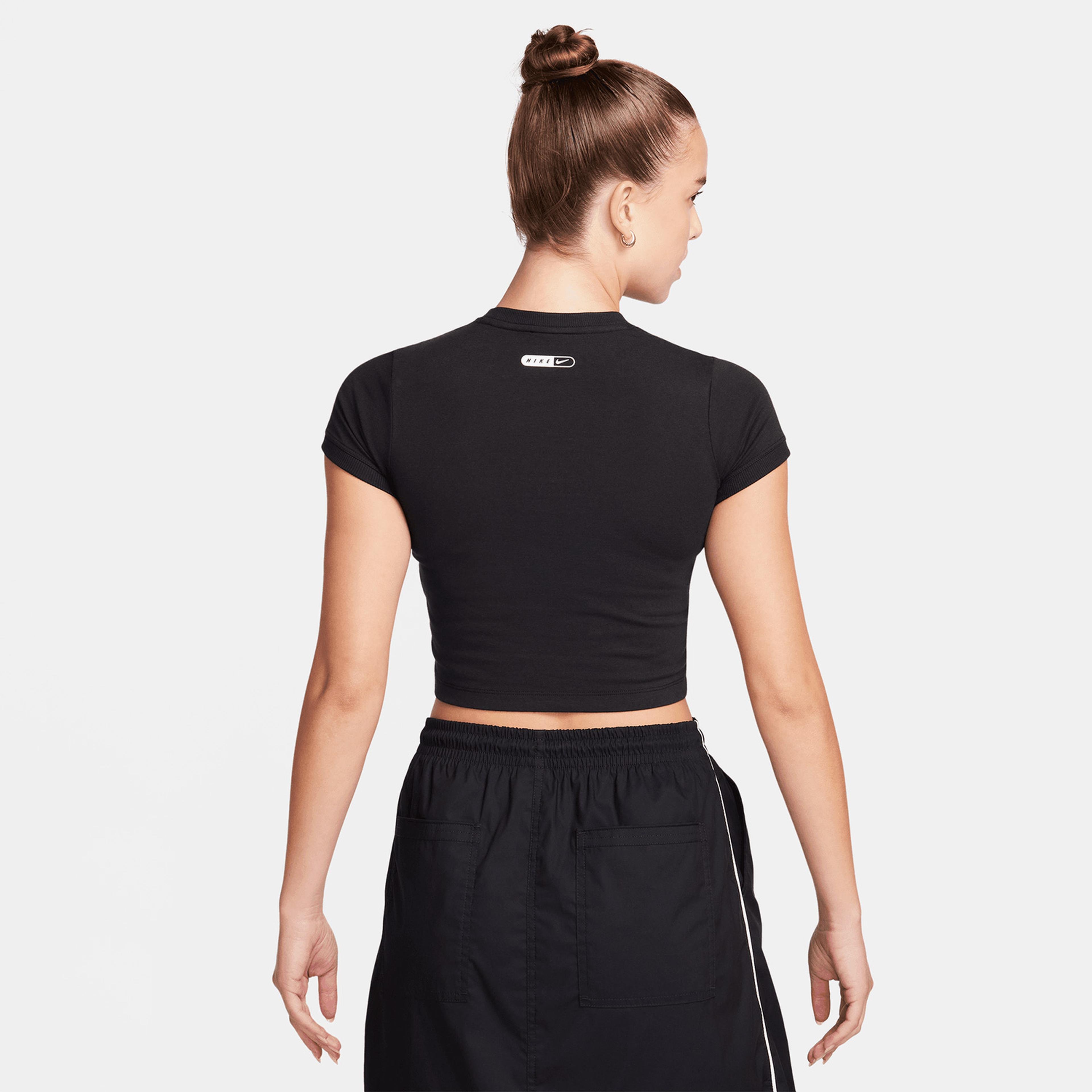 Nike Sportswear Kadın Siyah T-Shirt