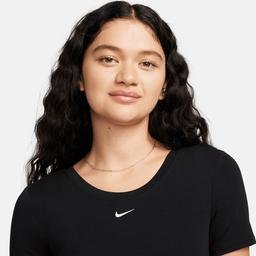 Nike Sportswear Chill Knit Kadın Siyah T-Shirt