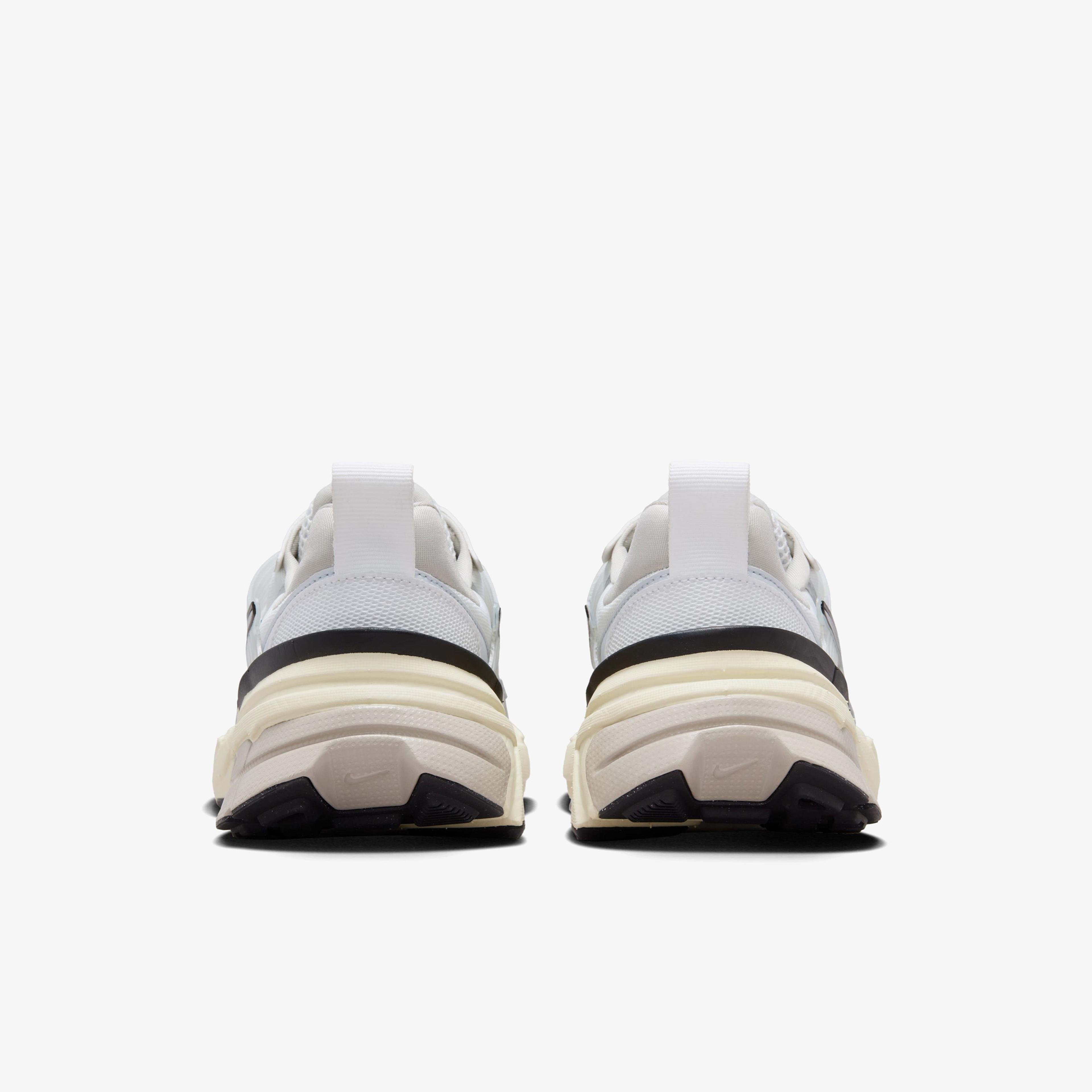 Nike V2K Run Sportswear Kadın Beyaz Spor Ayakkabı