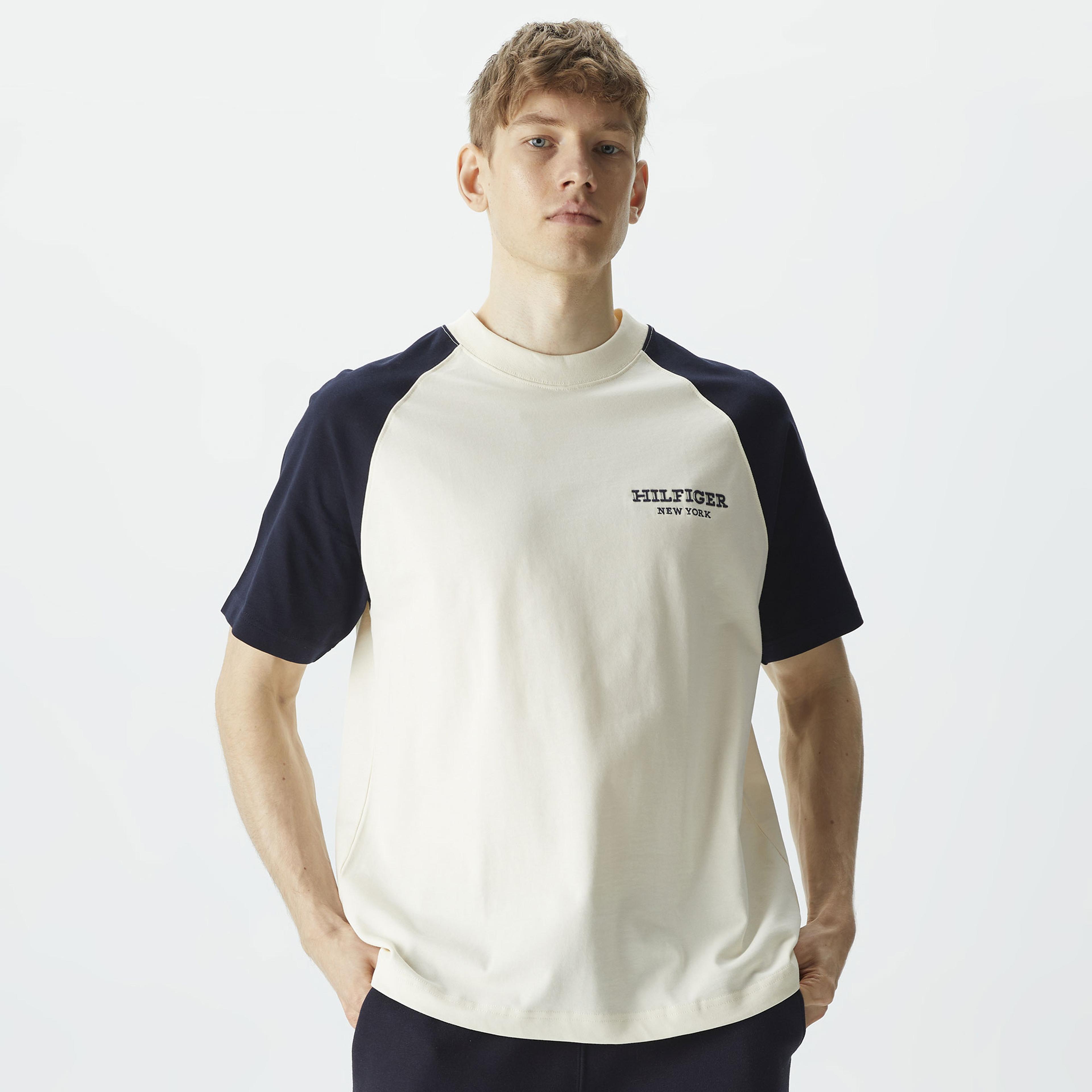 Tommy Hilfiger Monotype Raglan Colorblock Erkek Siyah/Beyaz T-Shirt