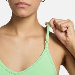 Nike Indy Light-Support Padded V-Neck Sports Kadın Yeşil Bra