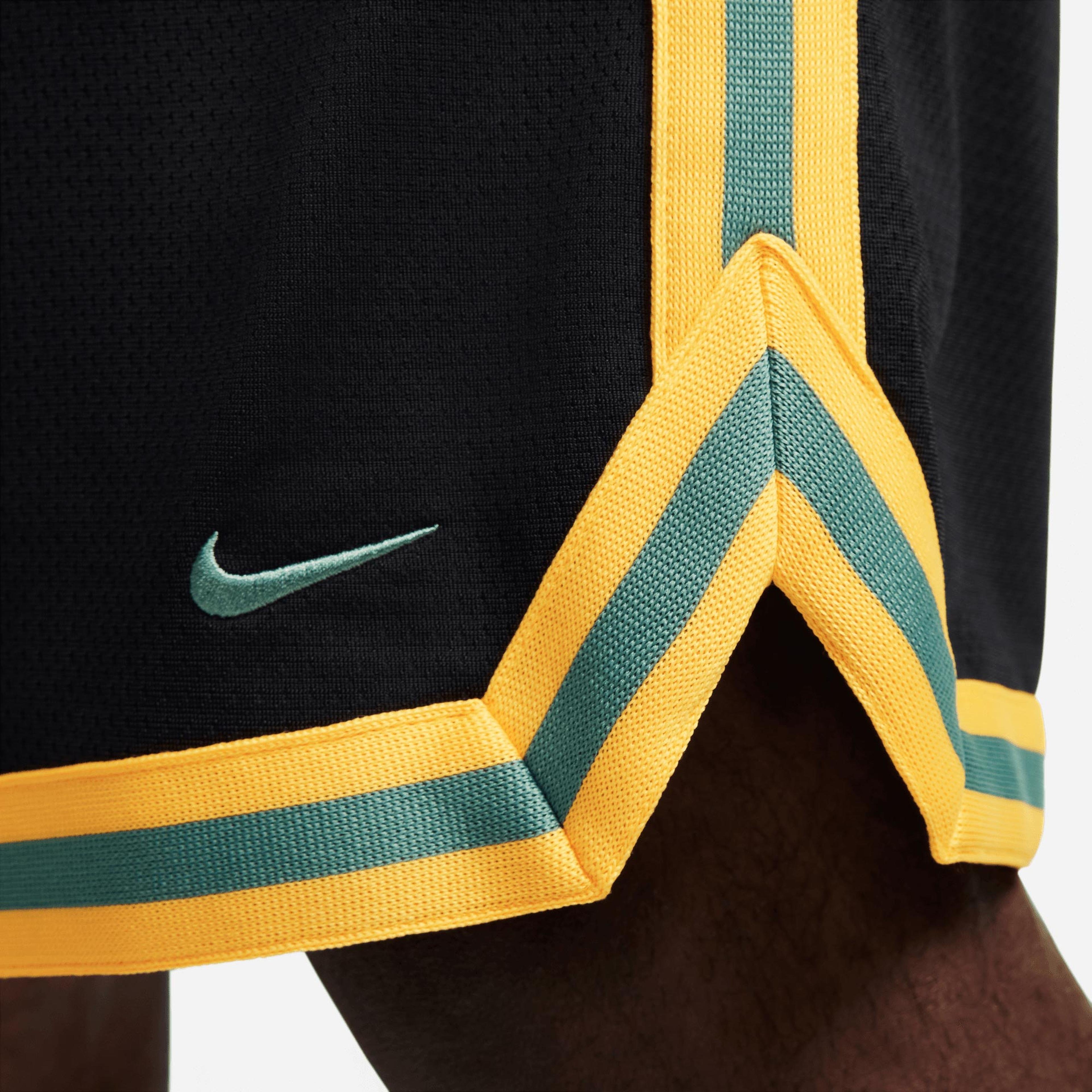 Nike Dri-FIT 25 cm Basketbol Erkek Siyah Şort