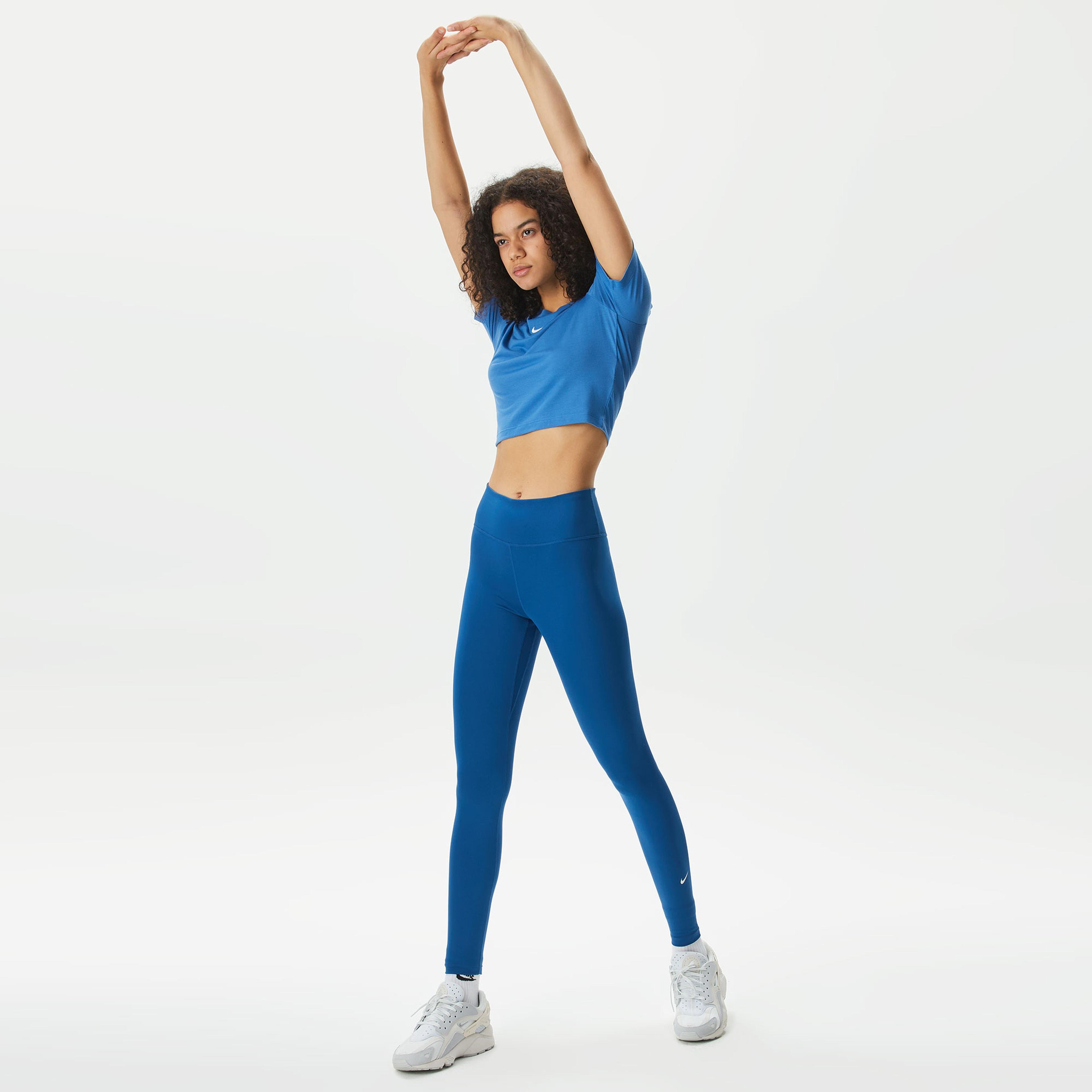 Nike Sportswear Essential Sportswear Kadın Mavi T-Shirt