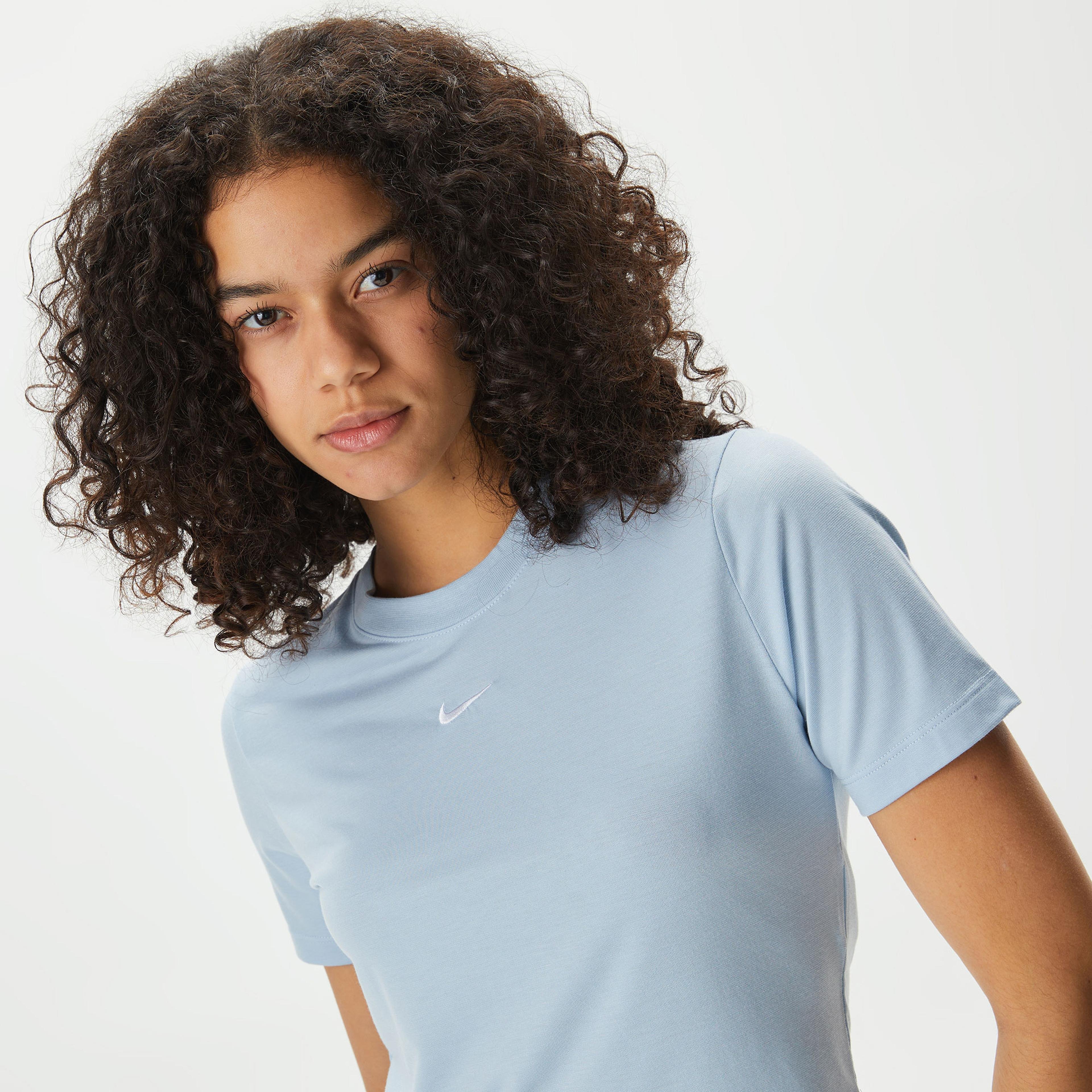 Nike Sportswear Essential Sportswear Kadın Mavi Crop T-Shirt