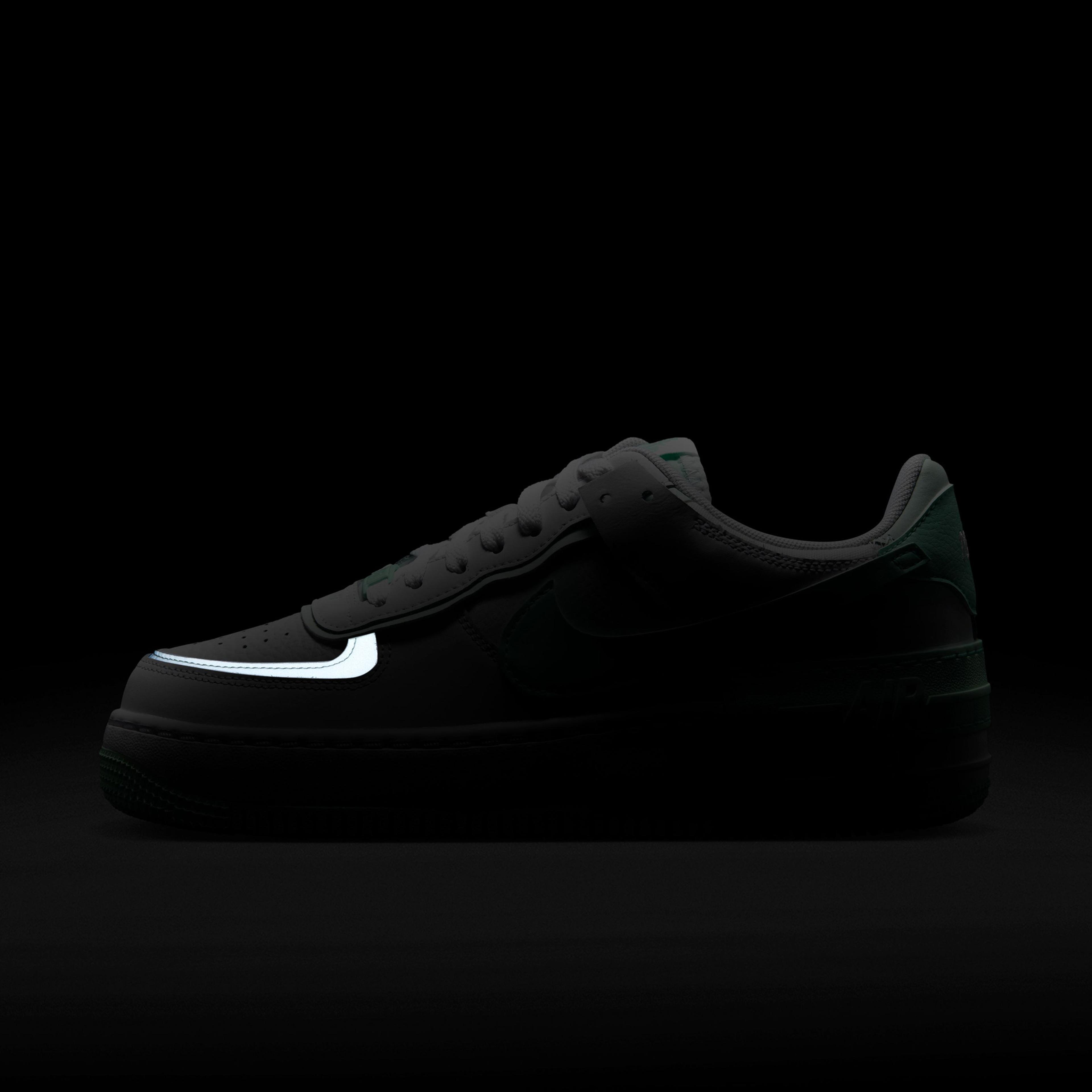 Nike Air Force Kadın Beyaz Spor Ayakkabı