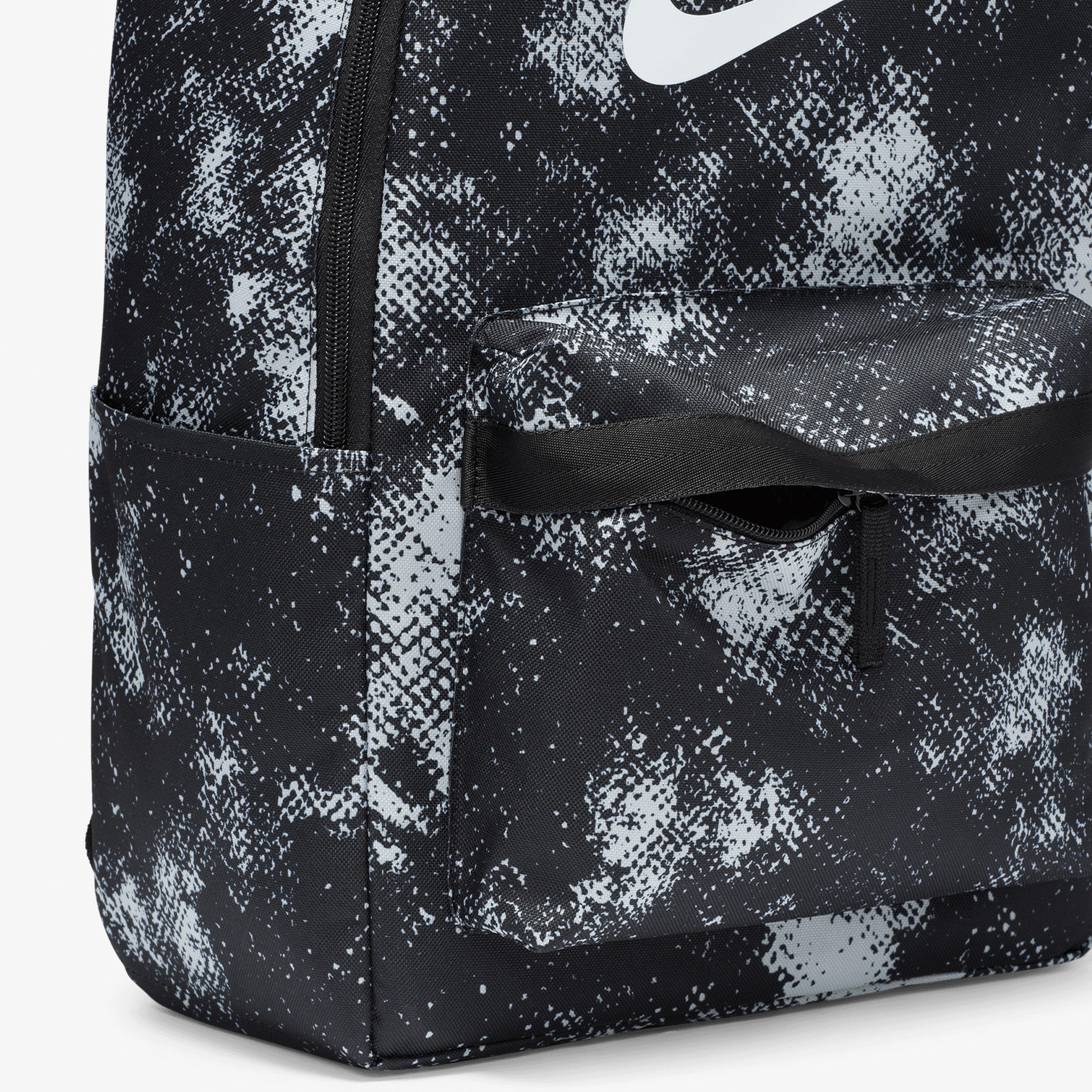 Nike Heritage Sportswear (25 L) Unisex Beyaz Sırt Çantası