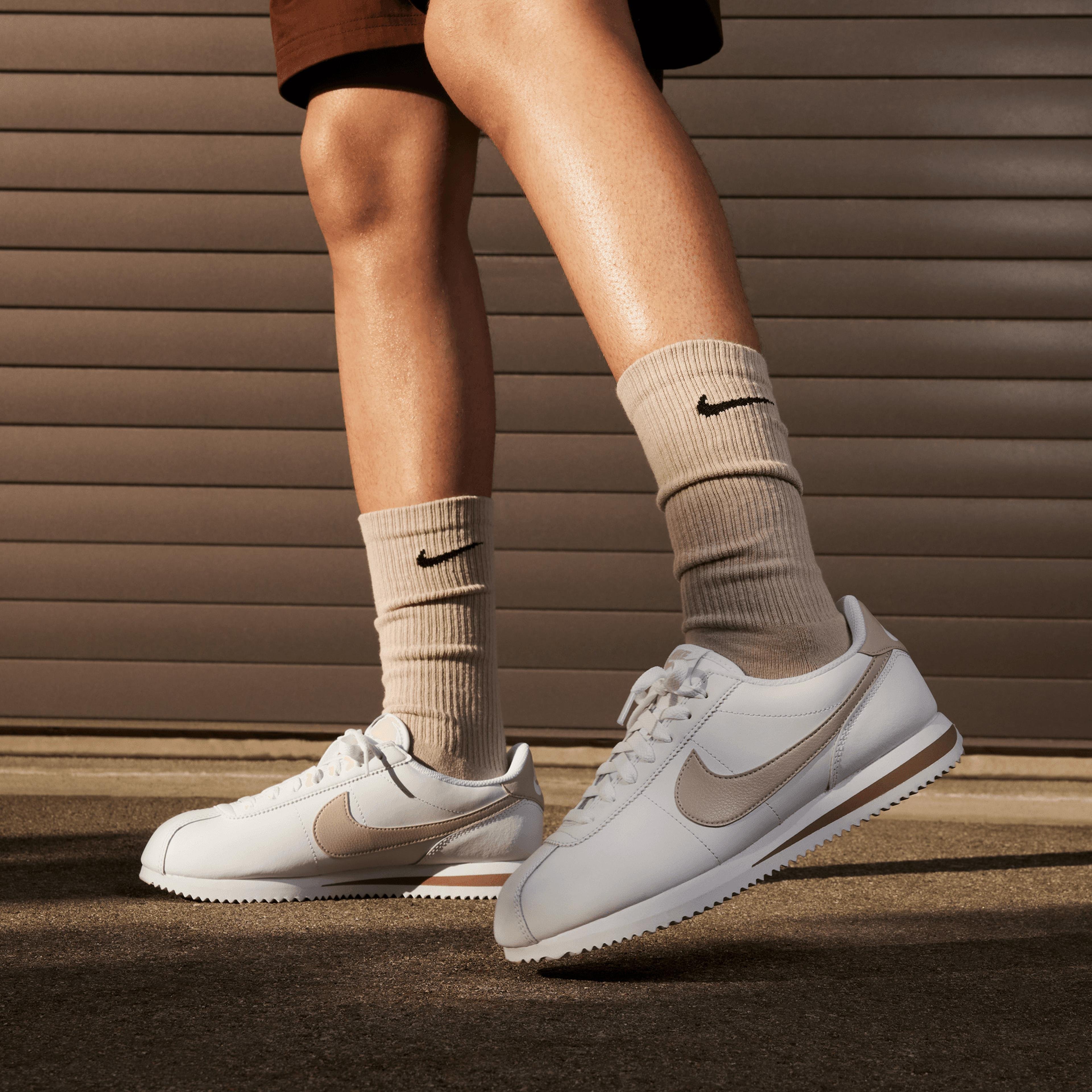 Nike Cortez Sportswear Kadın Beyaz Spor Ayakkabı