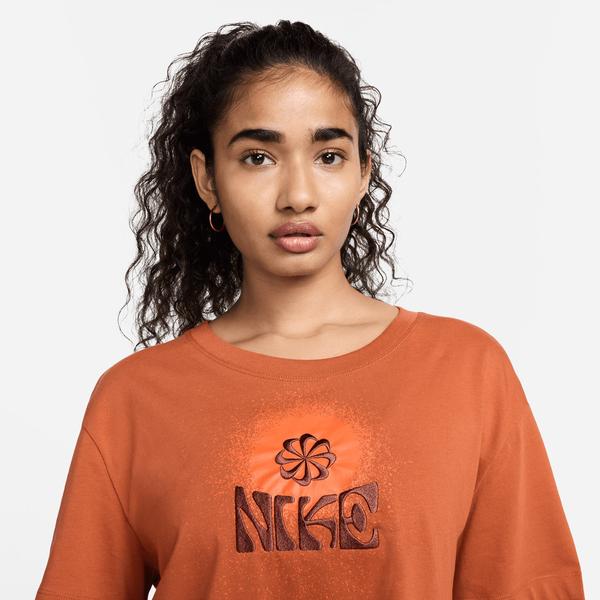 Nike Sportswear Kadın Turuncu T-Shirt_3