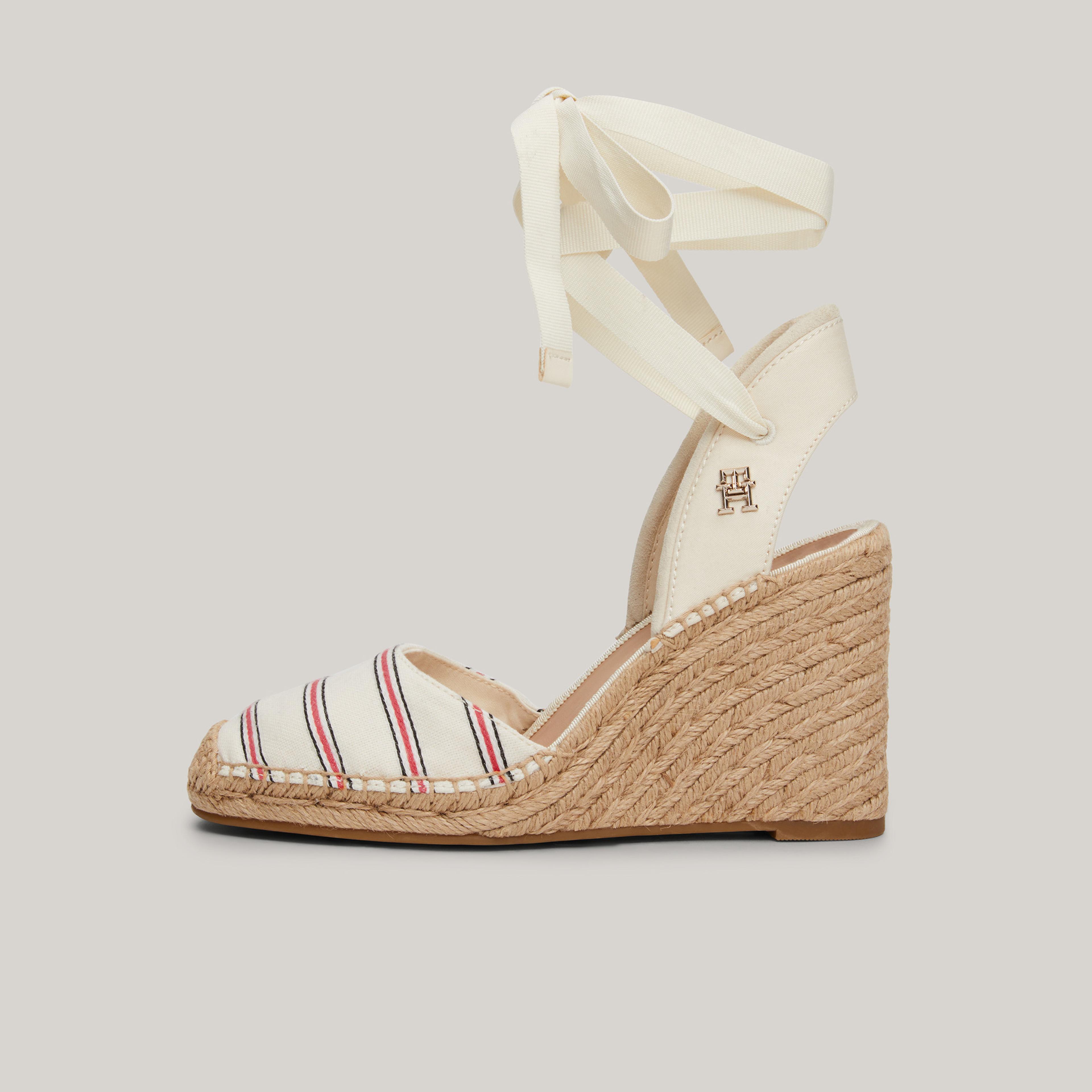Tommy Hilfiger Closed Toeing Wedge Kadın Beyaz Dolgu Topuk Sandalet
