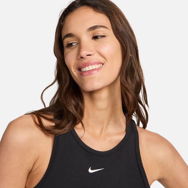 Nike Sportswear Kadın Siyah T-Shirt_4