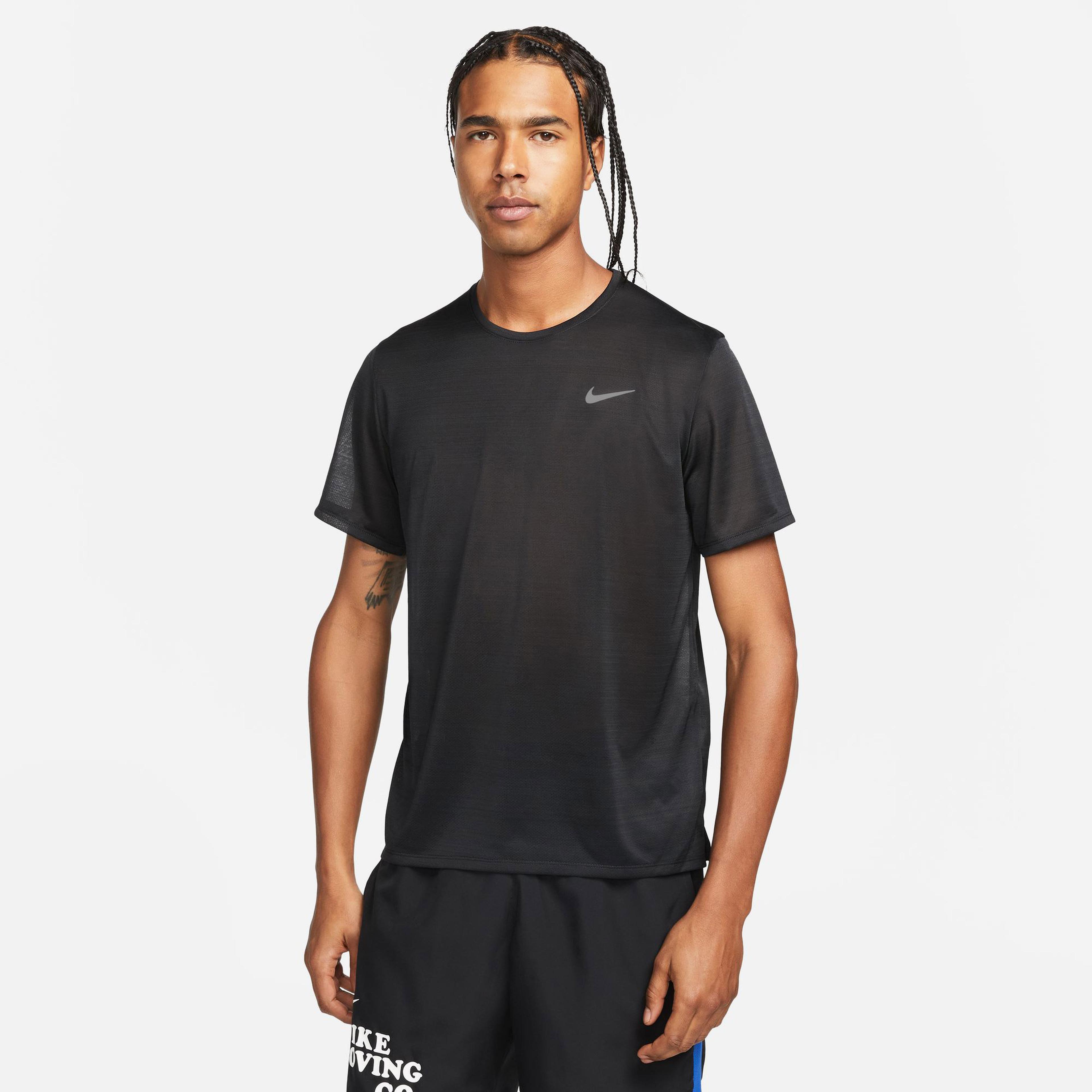 Nike Erkek Siyah T-Shirt