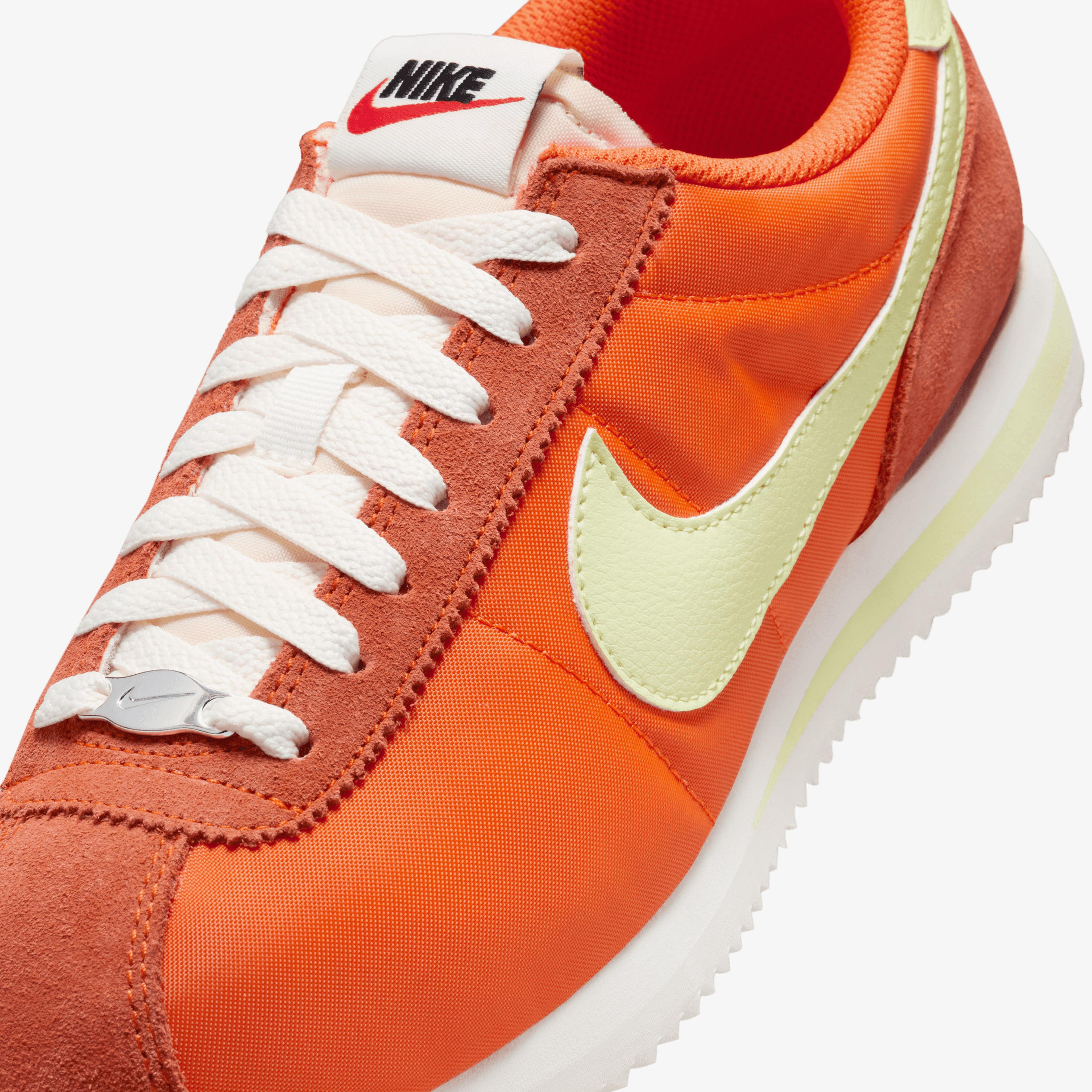 Nike Cortez Textile Kadın Turuncu Sneaker