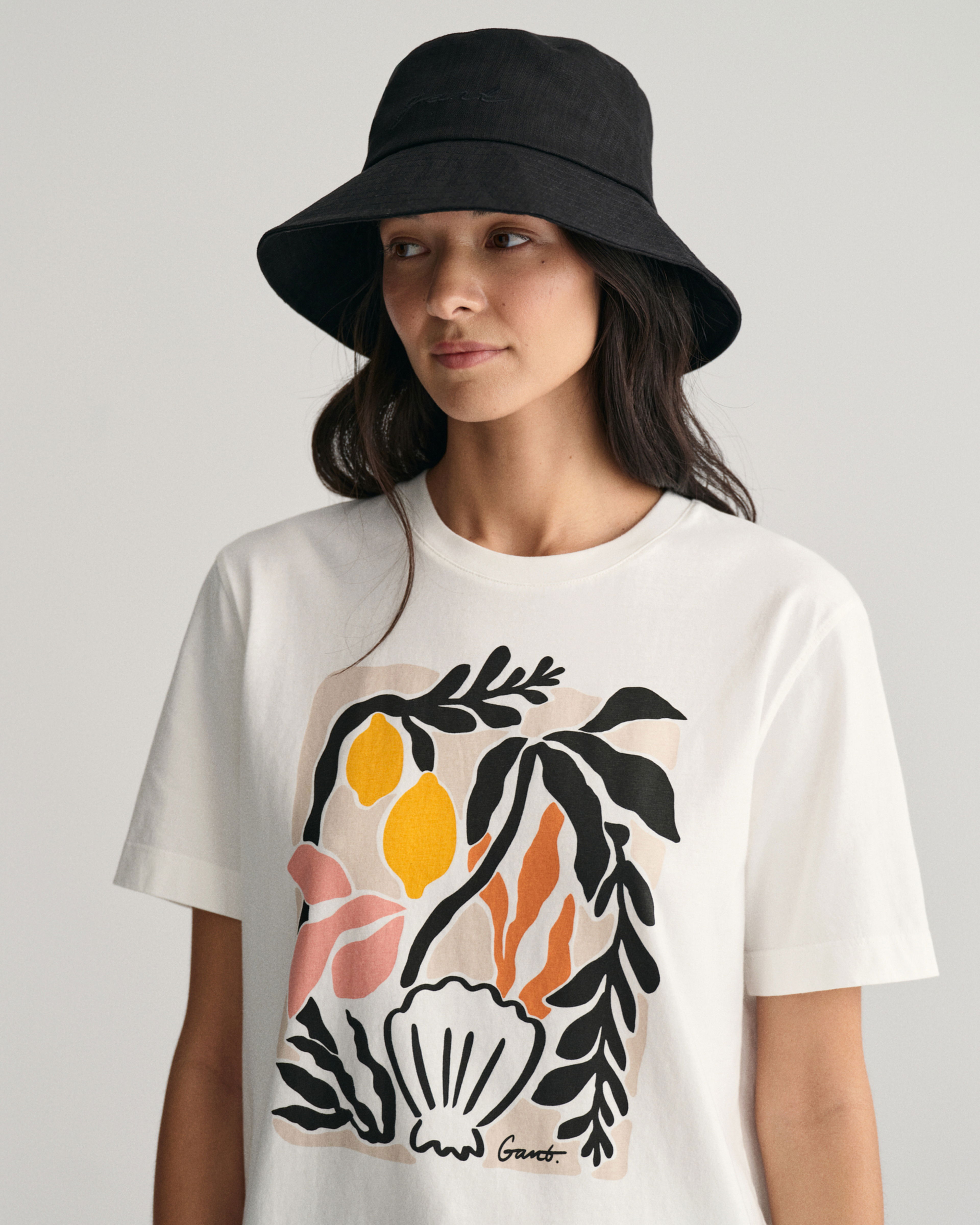 GANT Kadın Krem Relaxed Fit Bisiklet Yaka Desenli T-shirt