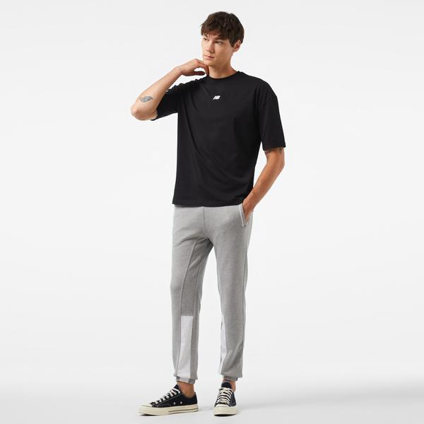 New Balance Lifestyle Erkek Siyah T-Shirt_2