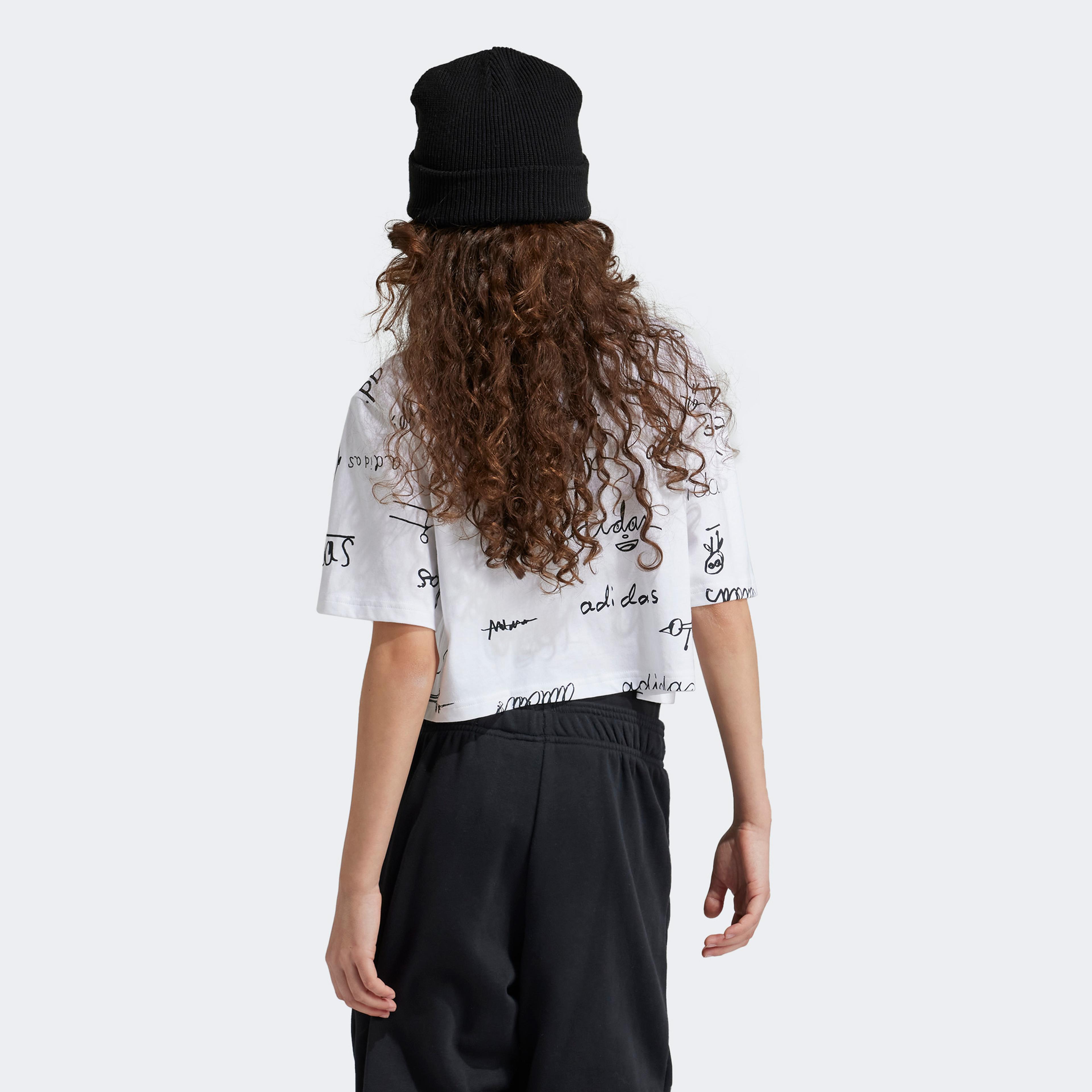 adidas Brand Love Çocuk Beyaz T-Shirt