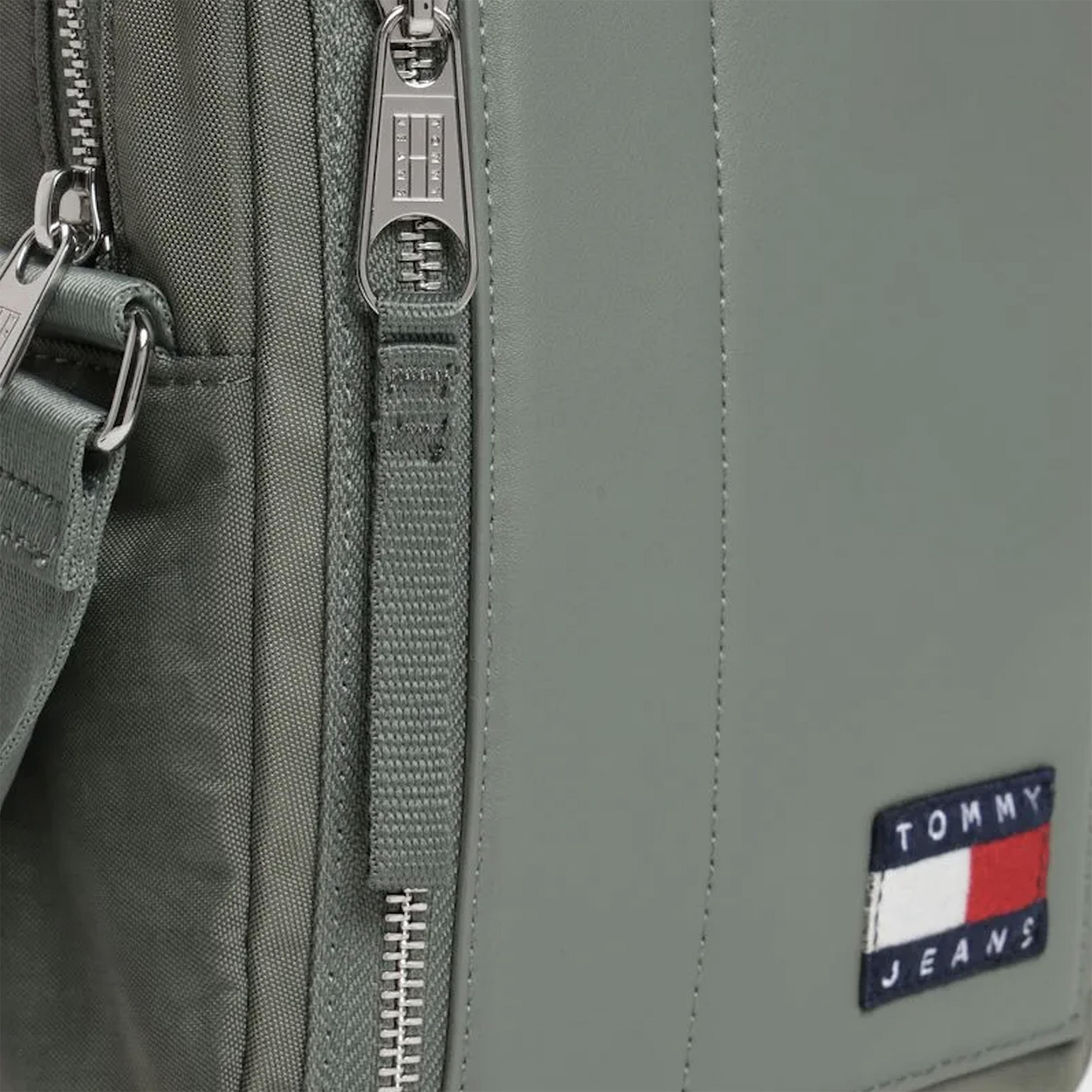 Tommy Hilfiger Jeans Surplus Reporter Erkek Yeşil Çapraz Çanta