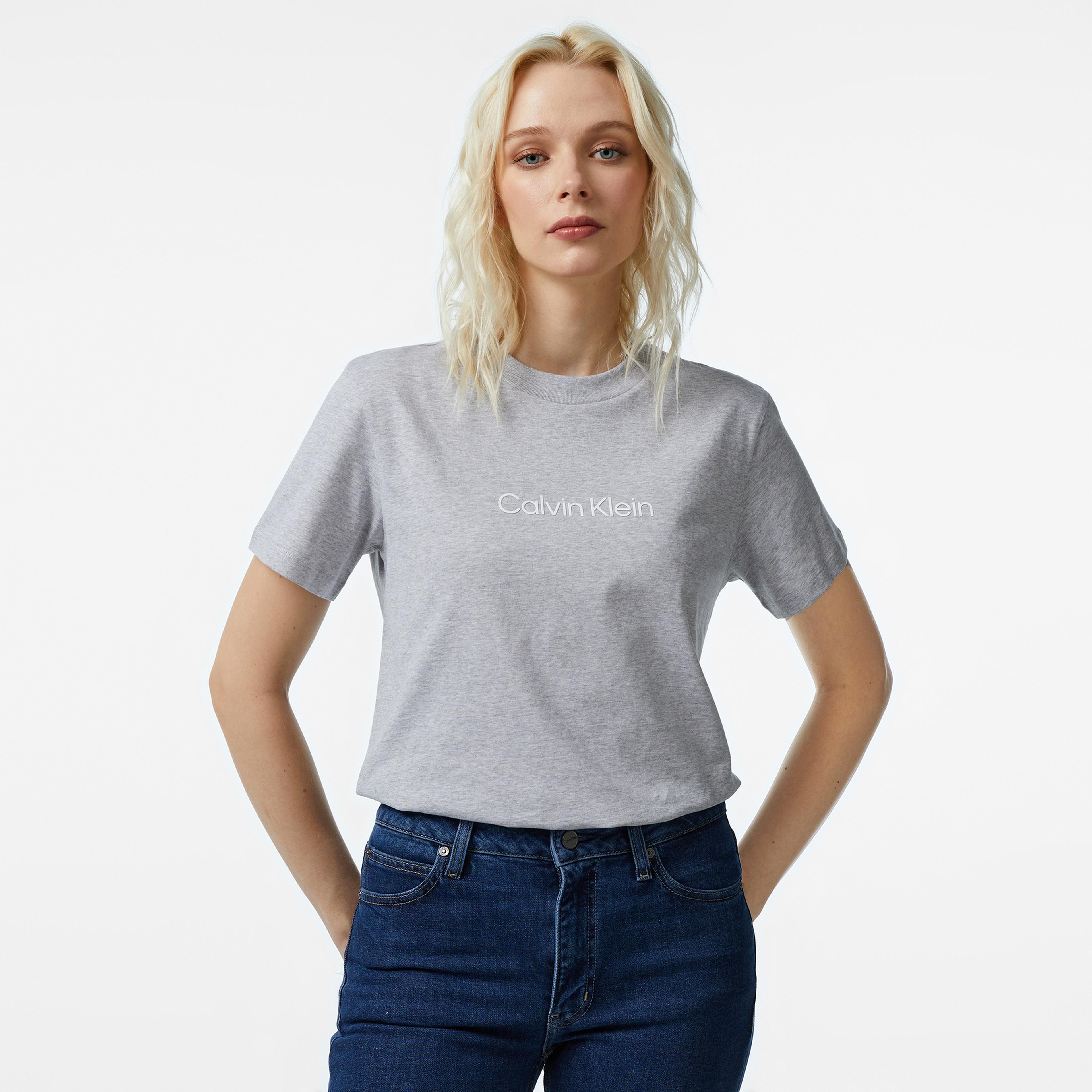 Calvin Klein Hero Logo Regular Kadın Gri T-Shirt