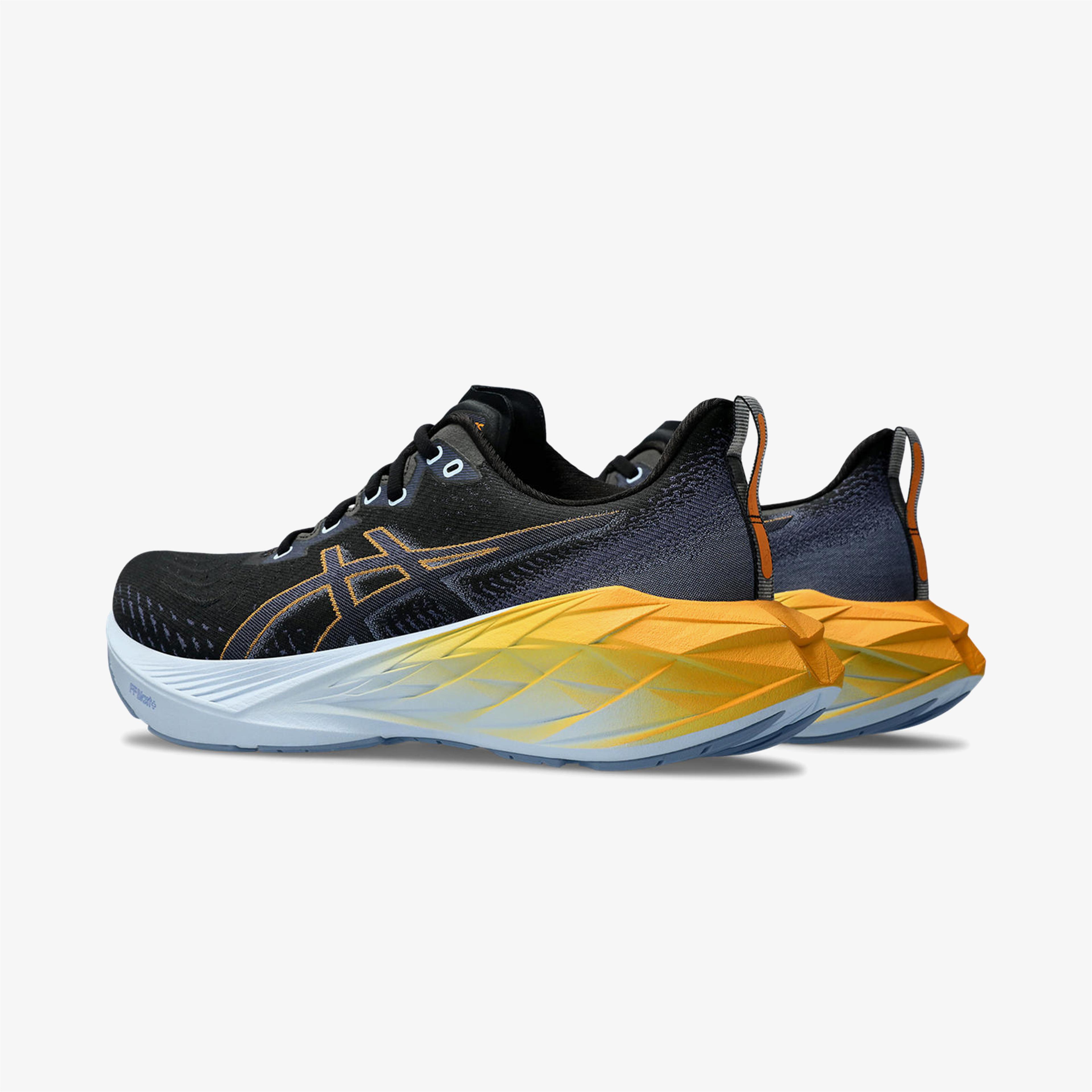 Asics Novablast 4 Erkek Siyah Koşu Ayakkabısı