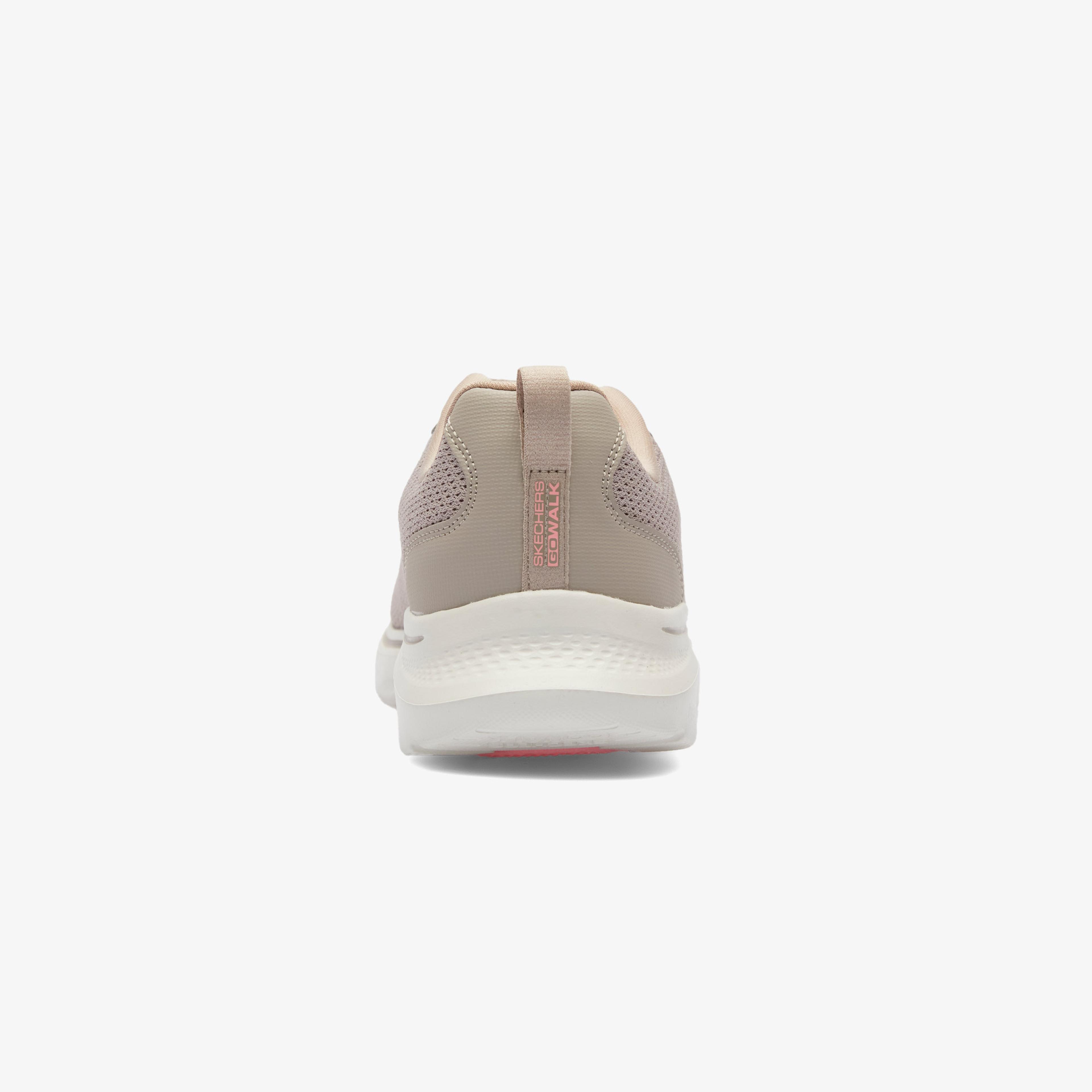 Skechers Go Walk 7 Kadın Bej Günlük Spor Ayakkabı
