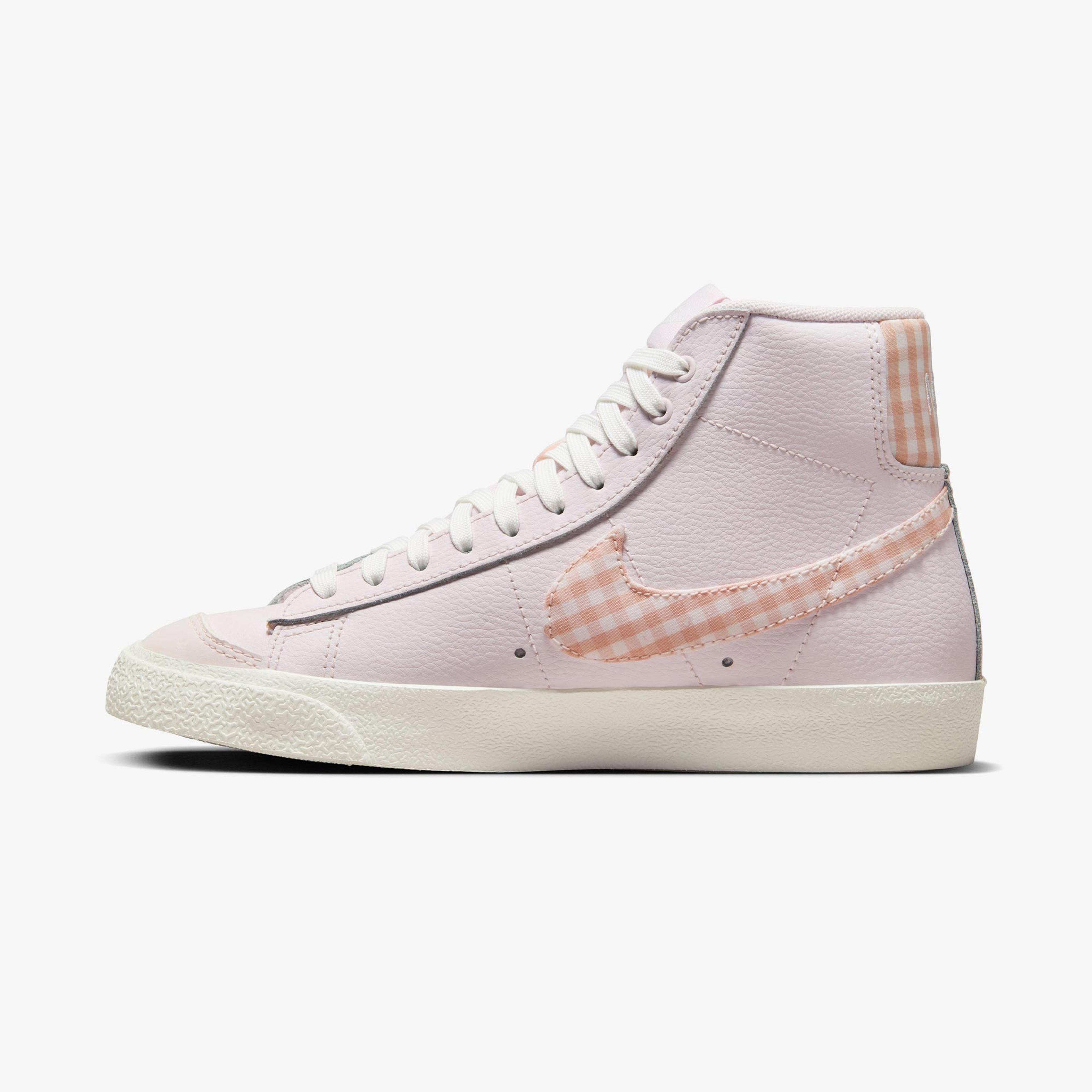 Nike Blazer Mid '77 Kadın Pembe Sneaker