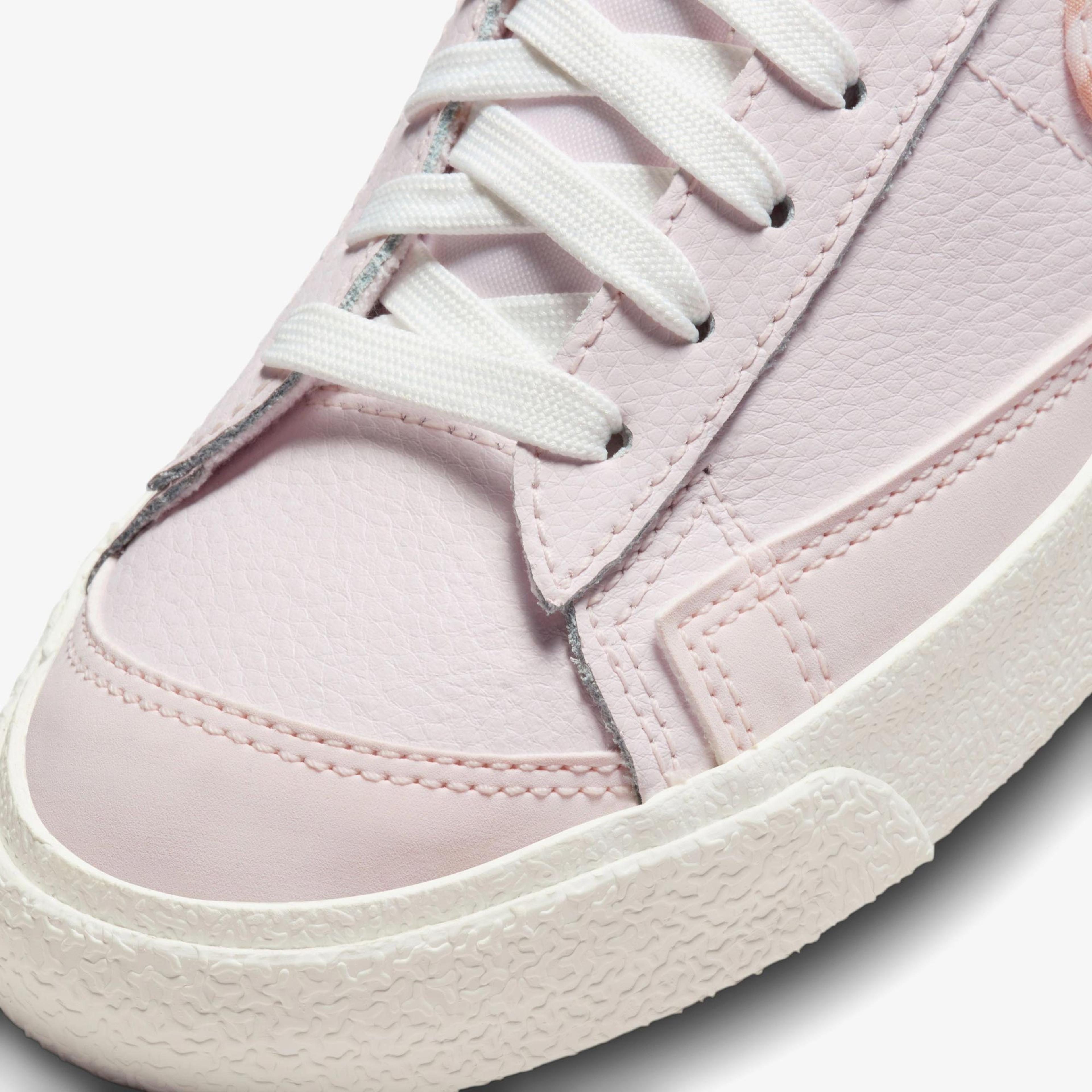 Nike Blazer Mid '77 Kadın Pembe Sneaker