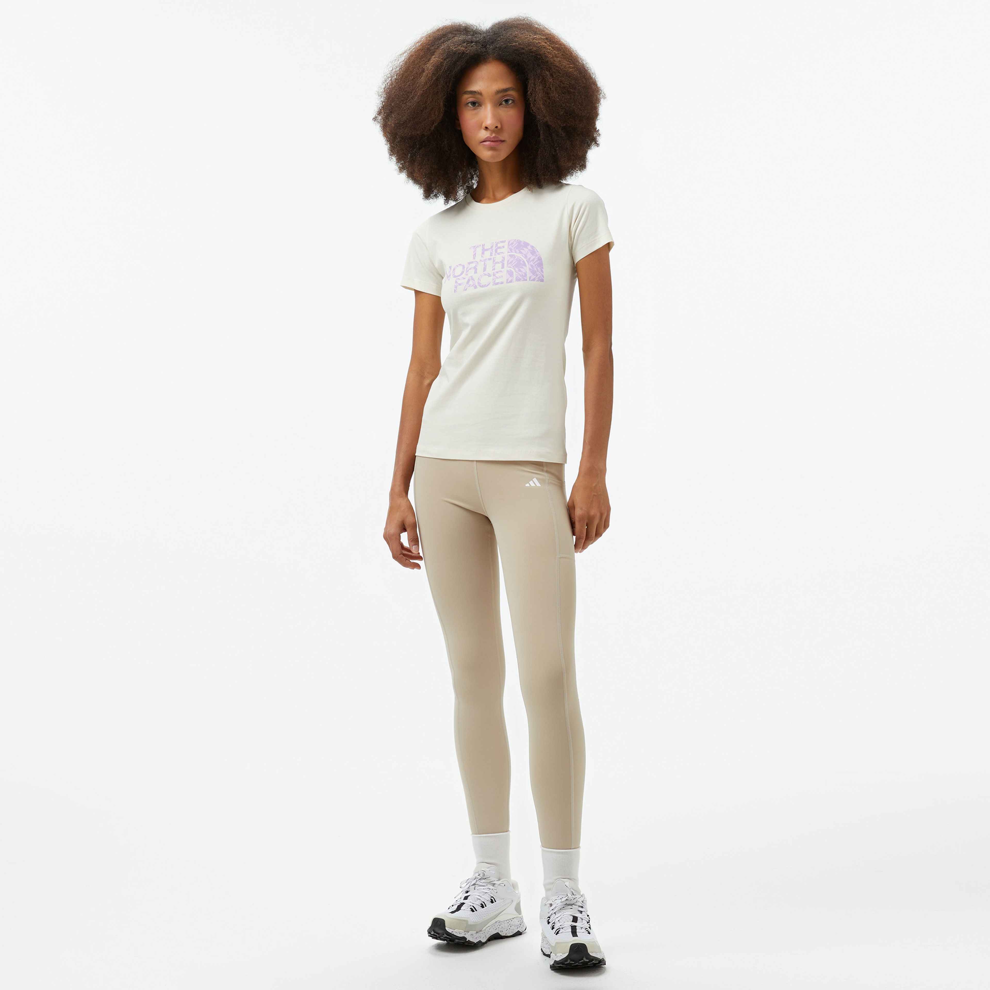 The North Face W S/S Easy Tee Kadın Beyaz T-Shirt