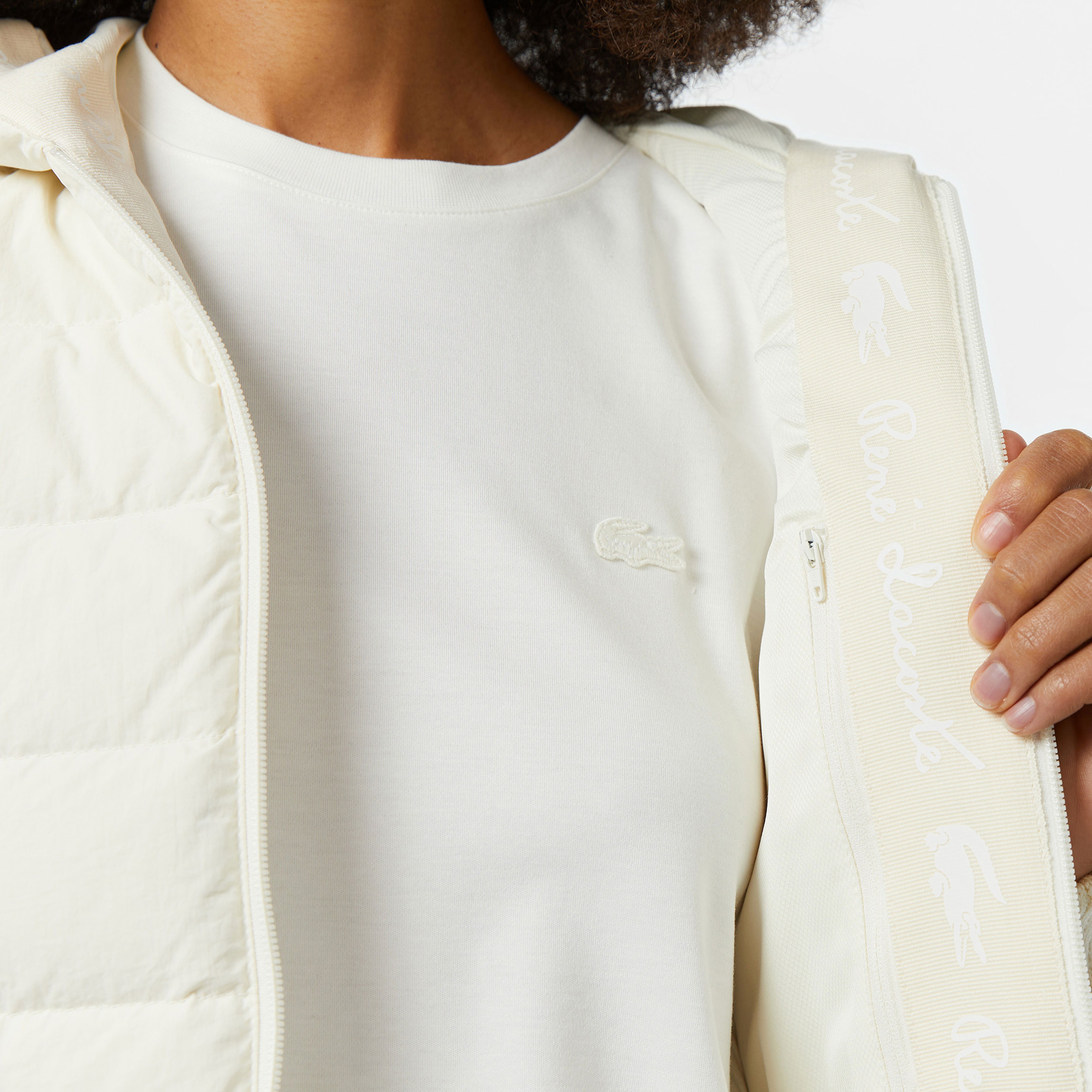 Lacoste Kadın Regular Fit Kapüşonlu Beyaz Mont