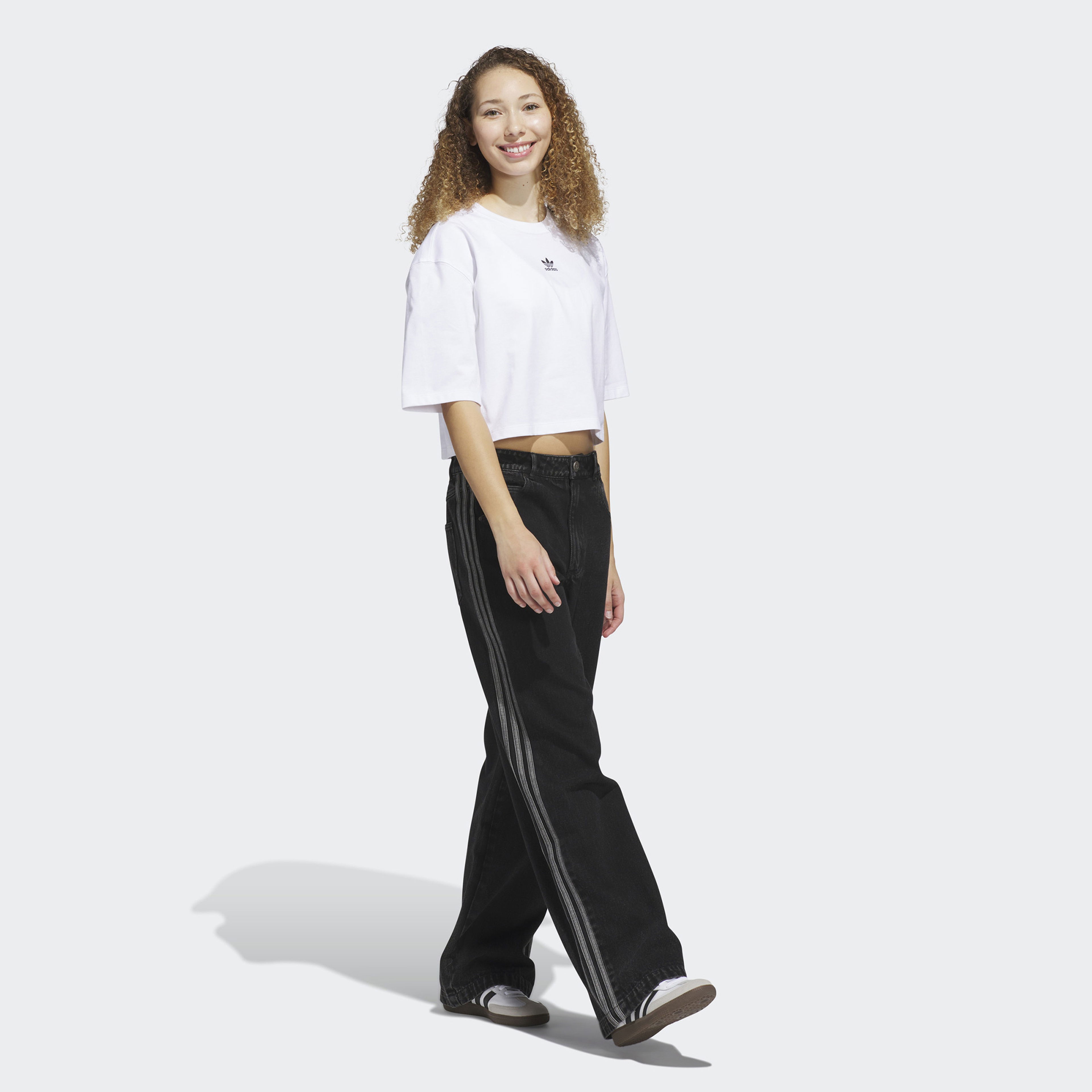 adidas Originals Ess  Beyaz Kadın T-Shirt